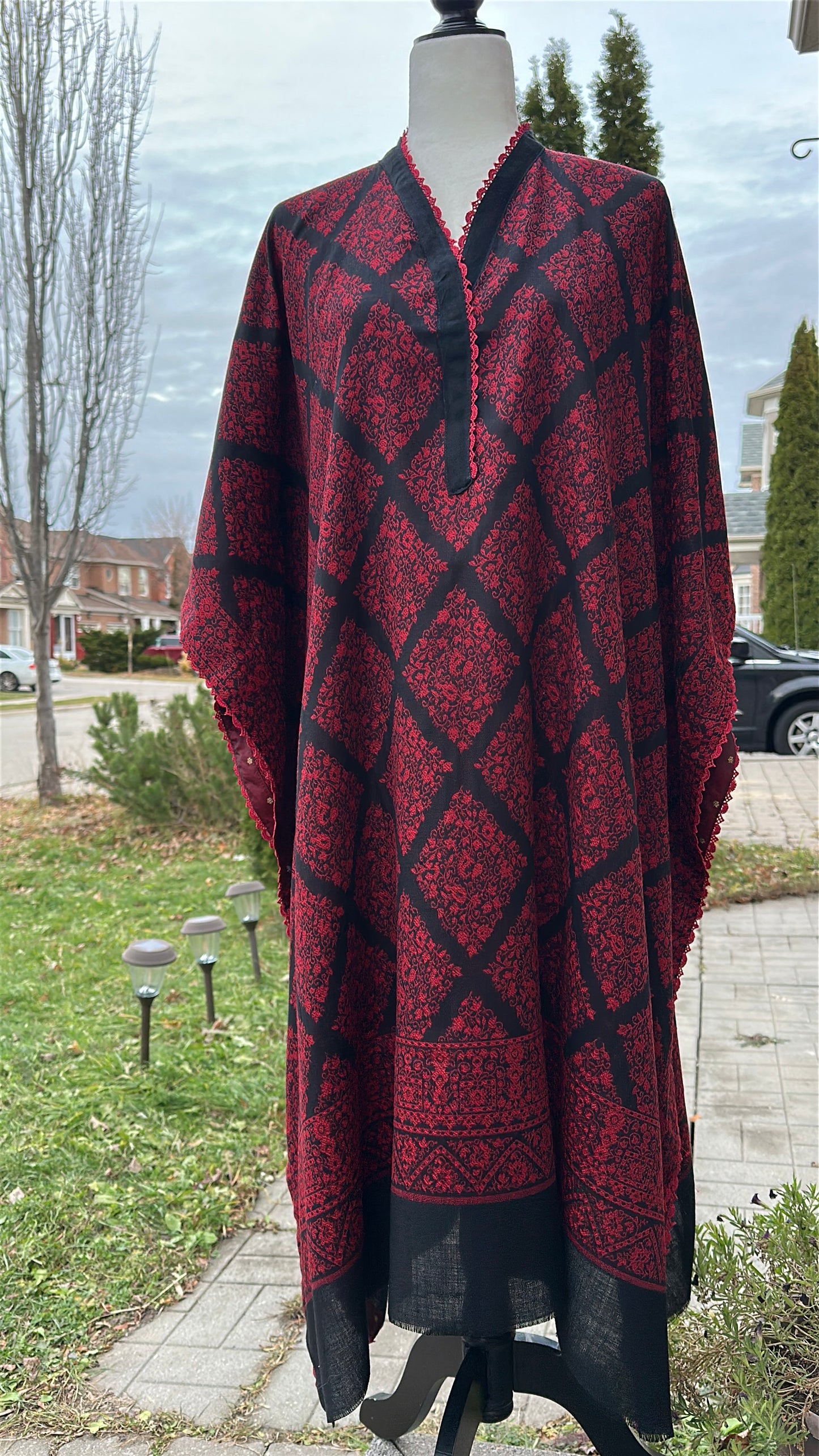 Zar-e-Mohabbat – The Ruby Noir Heritage Wrap