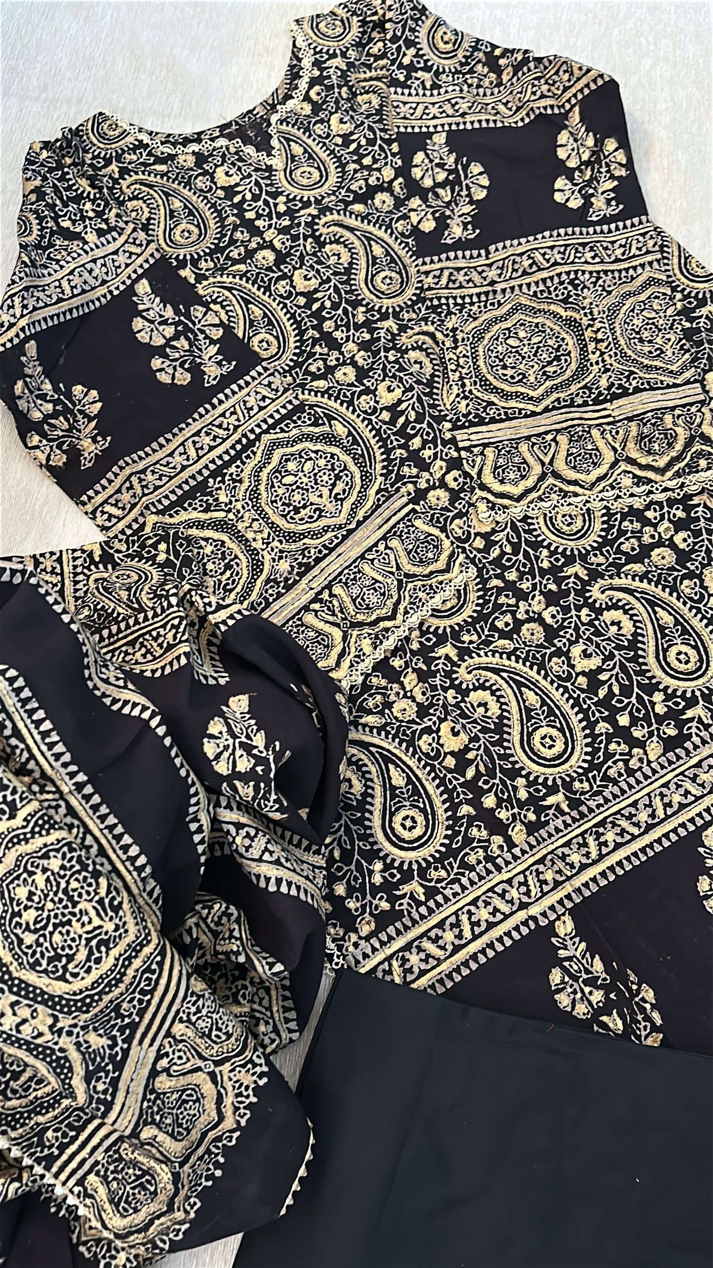 Noir Ajrak Heritage