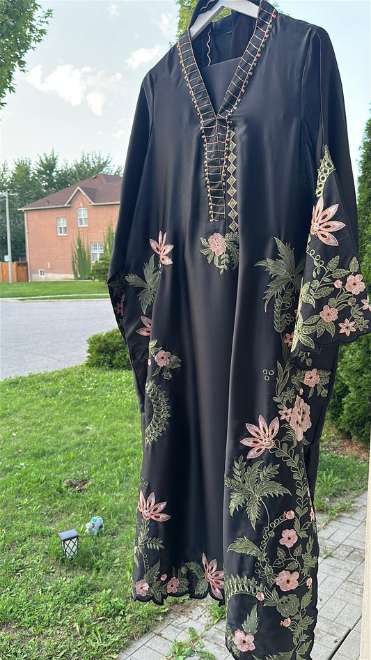 Zarveen Noir — Black Silk Embroidered Kaftan Set