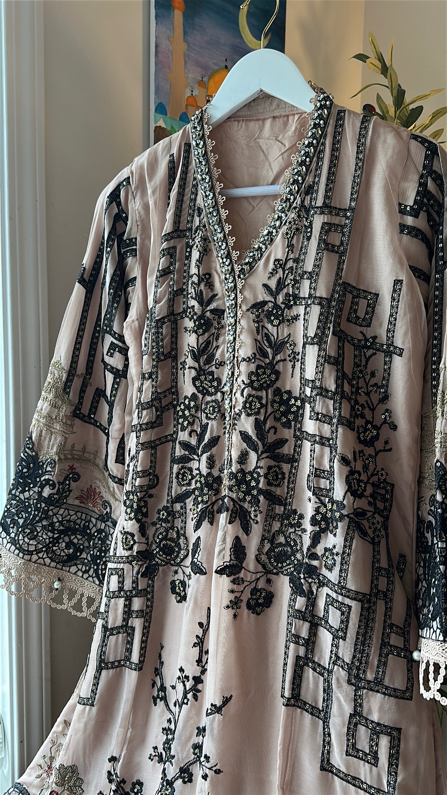 Mink Rosé Élan – A Soft Symphony of Romance & Luxury