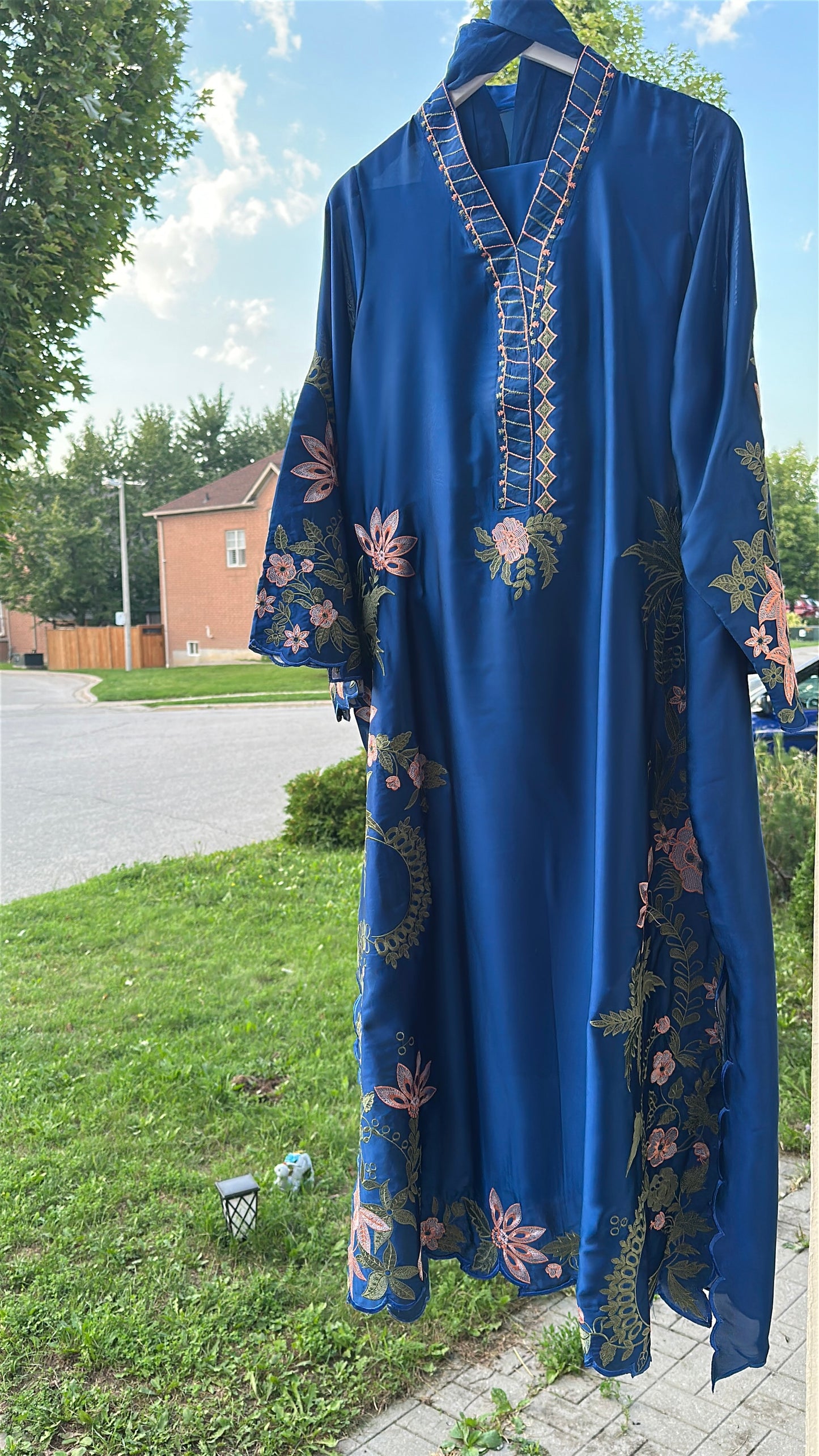 Zarveen Sapphire — Royal Blue Silk Kaftan Set
