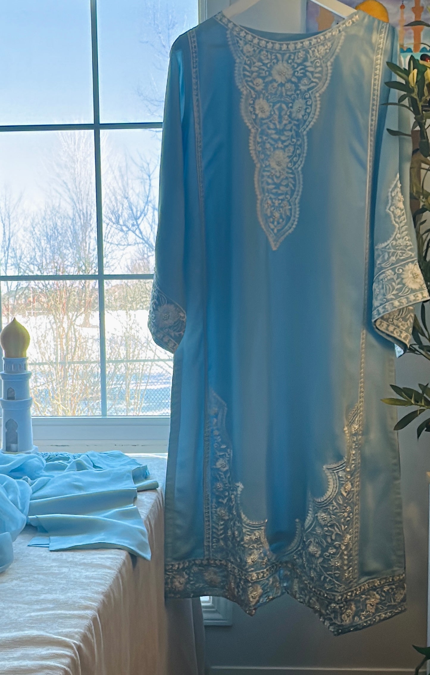 Frost Élan – Cool Grace in Celestial Blue