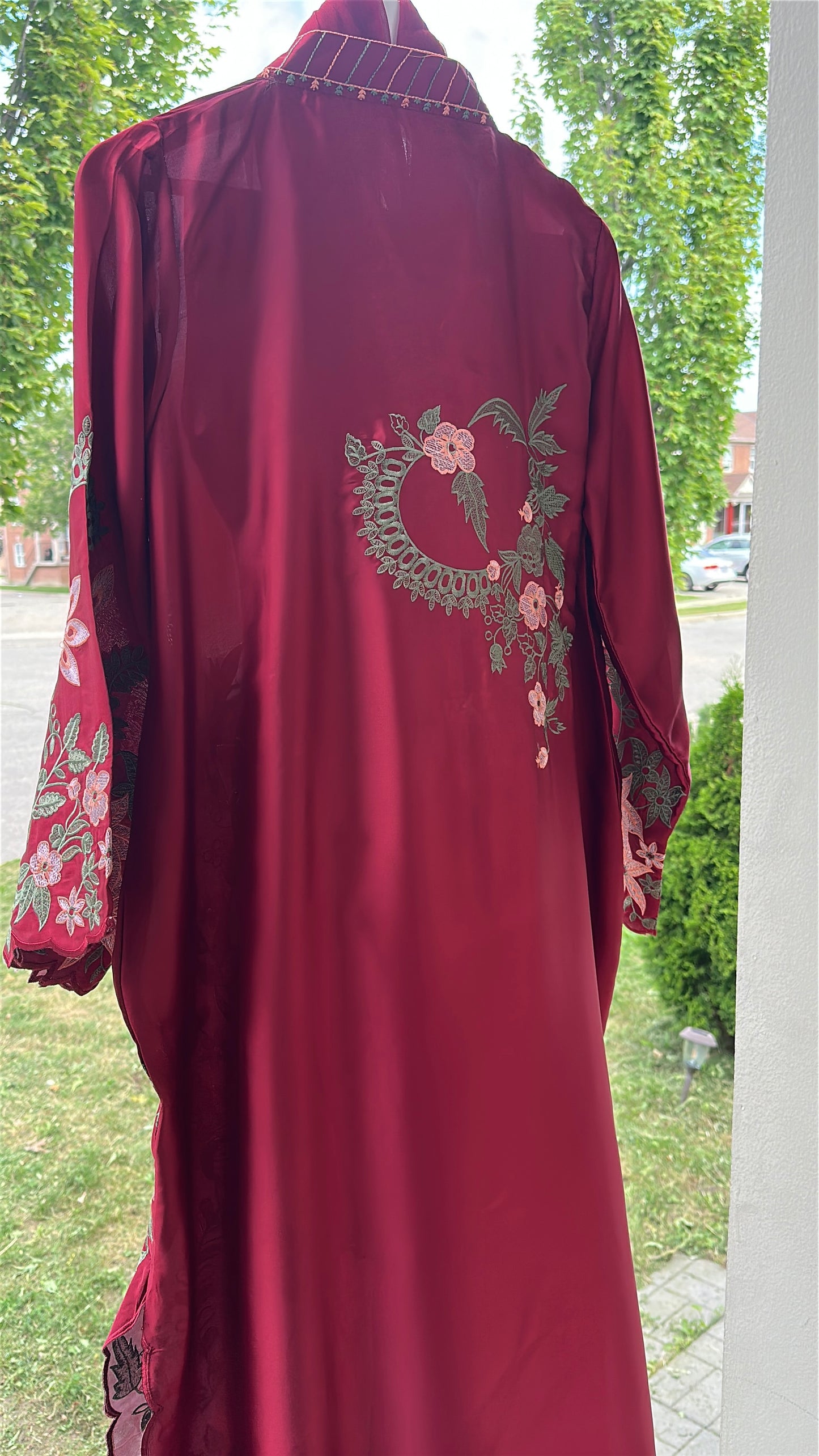 Mehrza – Embroidered Silk Kaftan 3-Piece Set