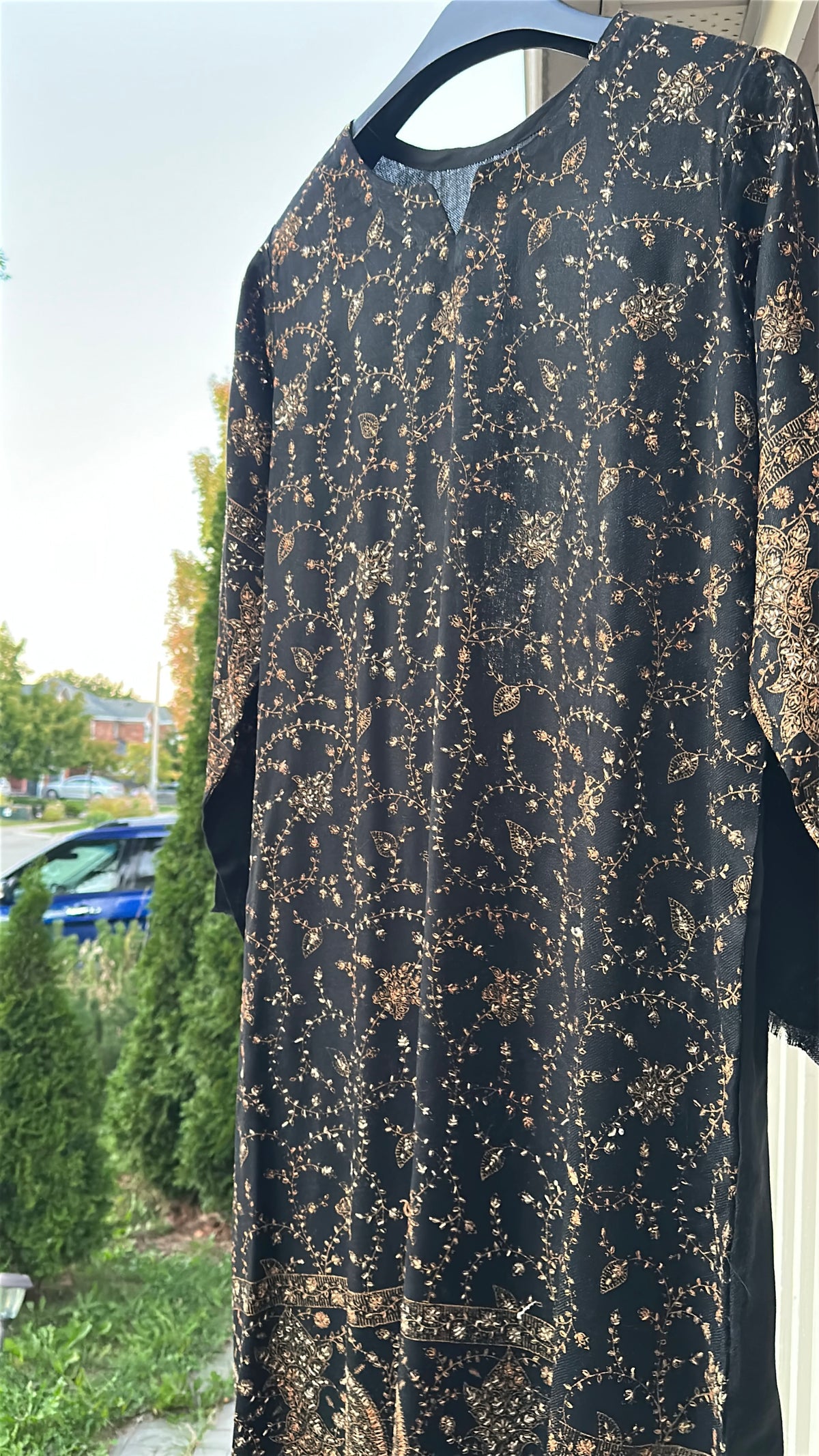 Zar-e-Shab Pashmina Kaftan
