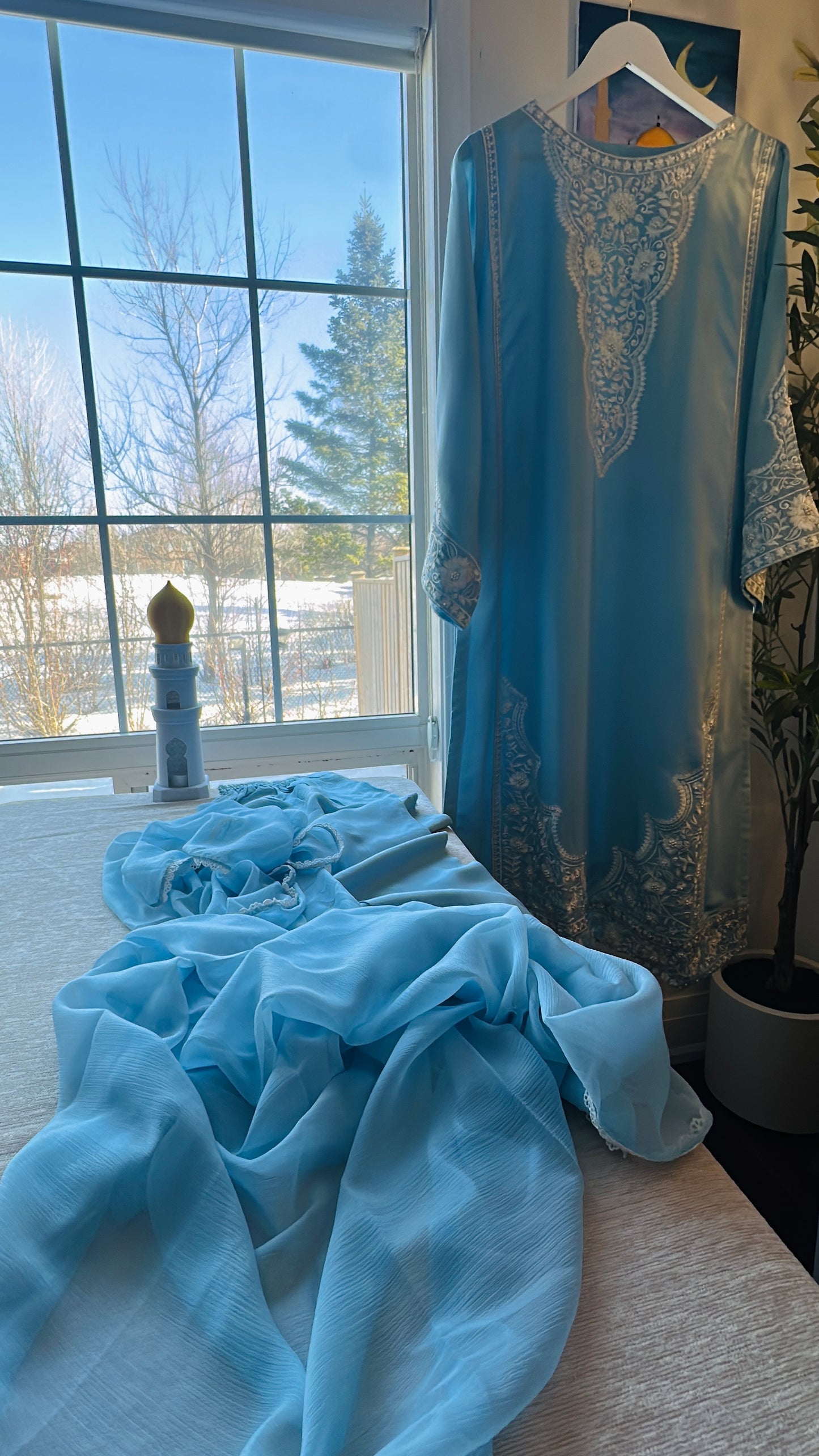 Frost Élan – Cool Grace in Celestial Blue