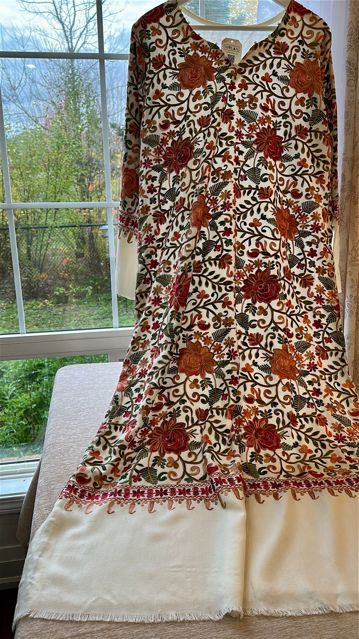 Gulbahaar-e-Ivory – Heritage Kaftan Series