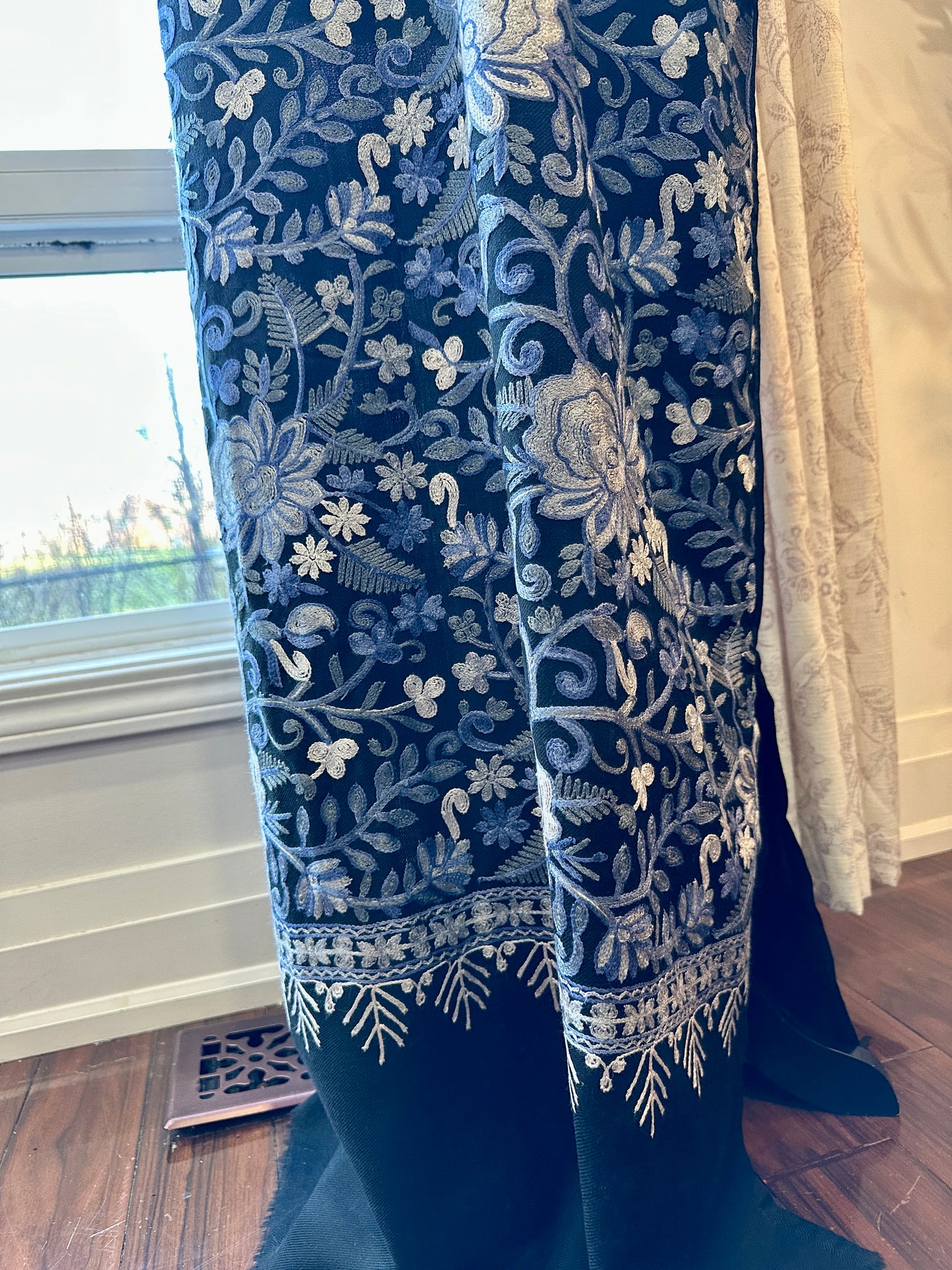 Samaa-e-Neel – Heritage Long Shirt Series