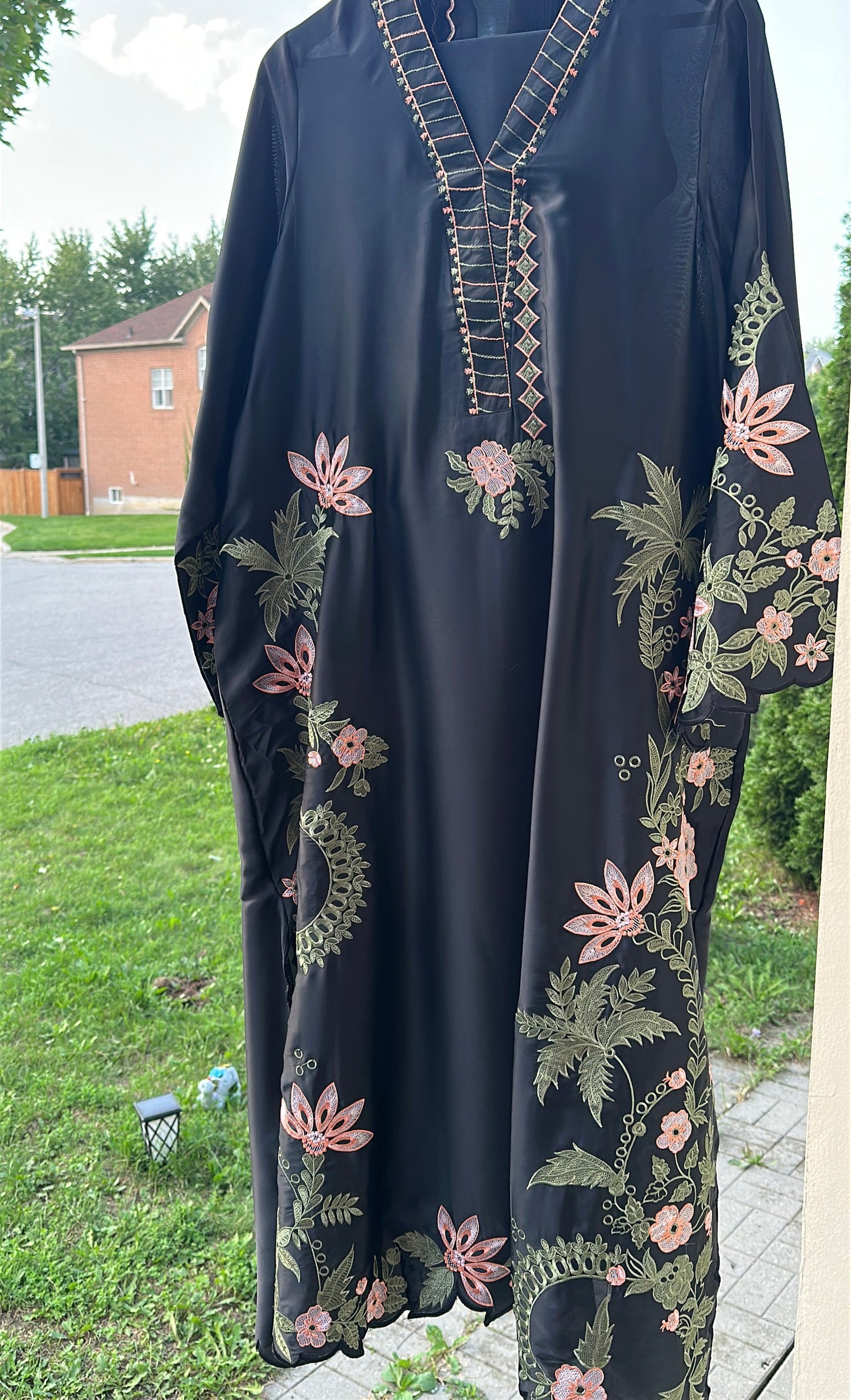 Zarveen Noir — Black Silk Embroidered Kaftan Set