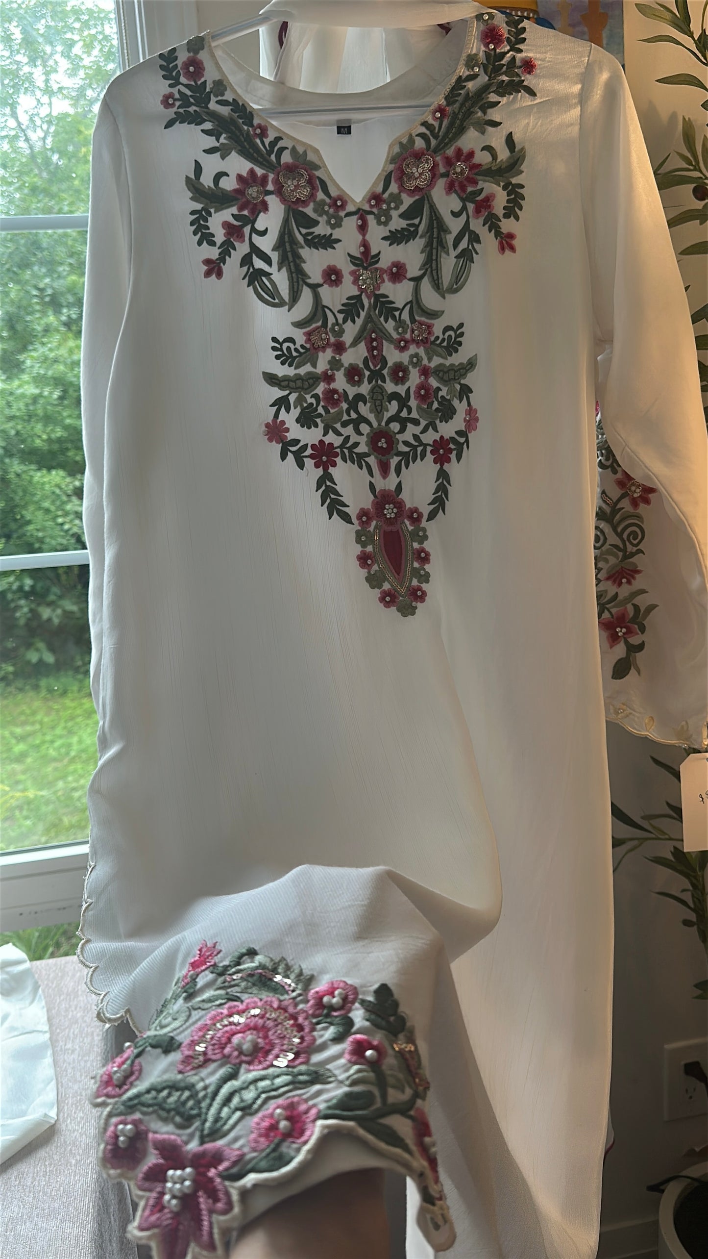 Noor-e-Gul Ivory