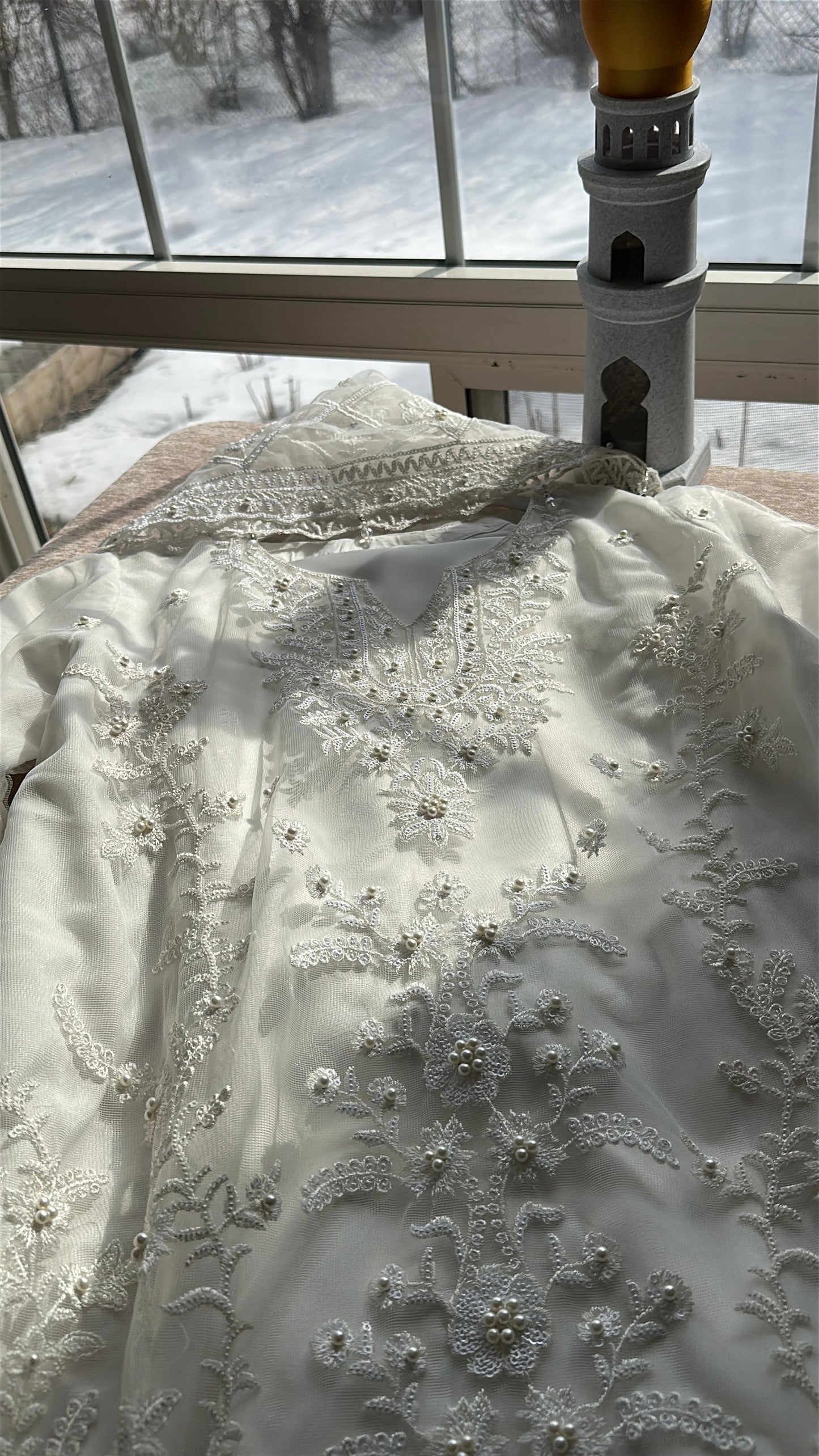 Noor Élan – Where Grace Meets Light