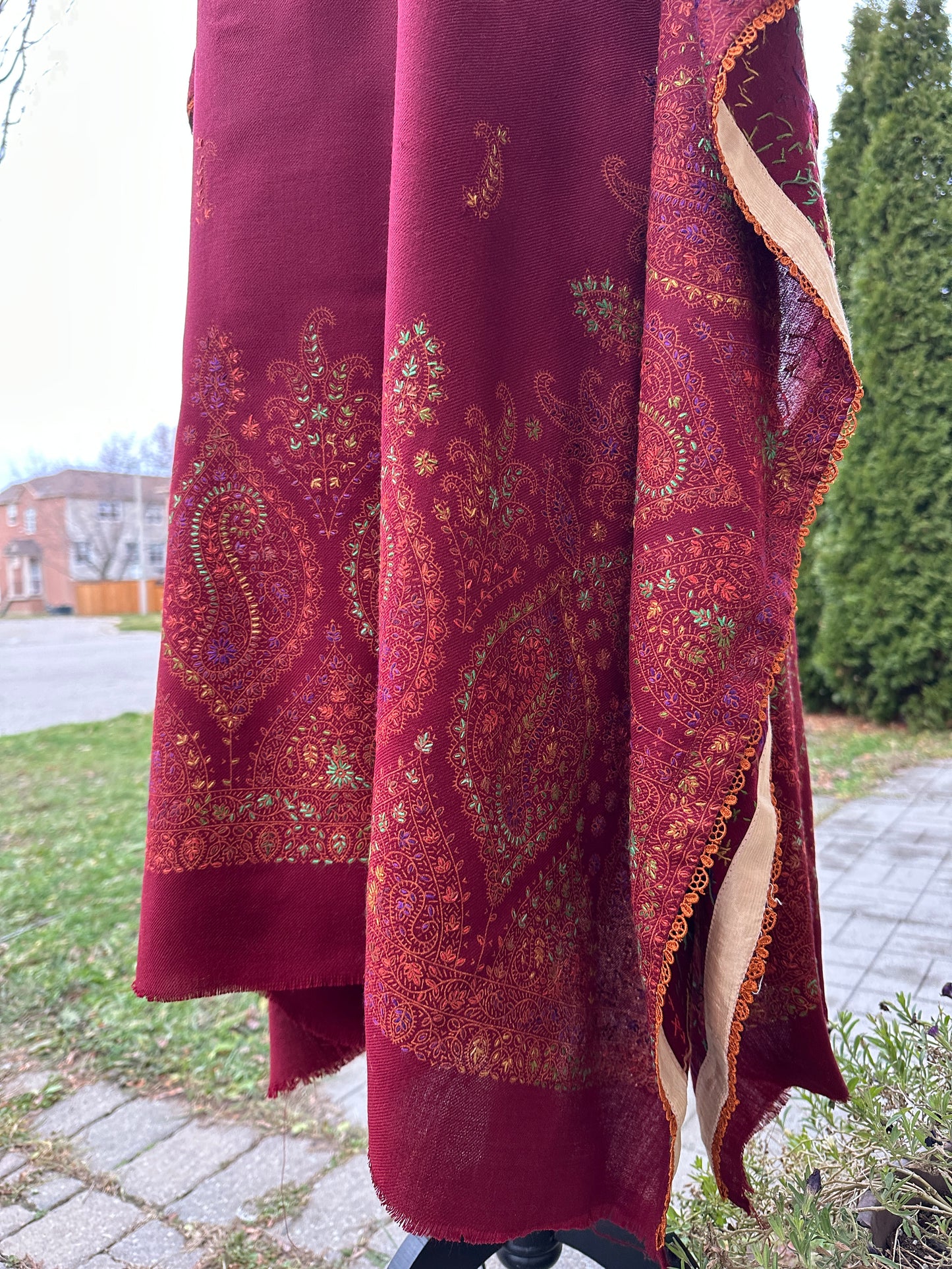 Gulnaar-e-Suroor – The Maroon Kalamkari Bloom