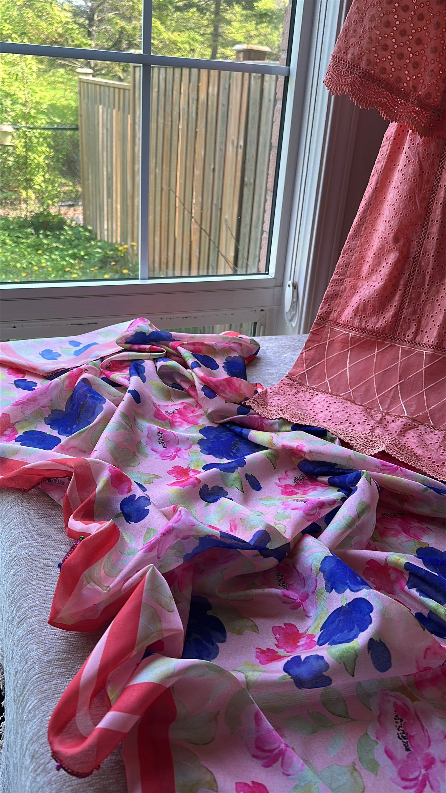Blossom Veil Élan – Soft Summer Grace