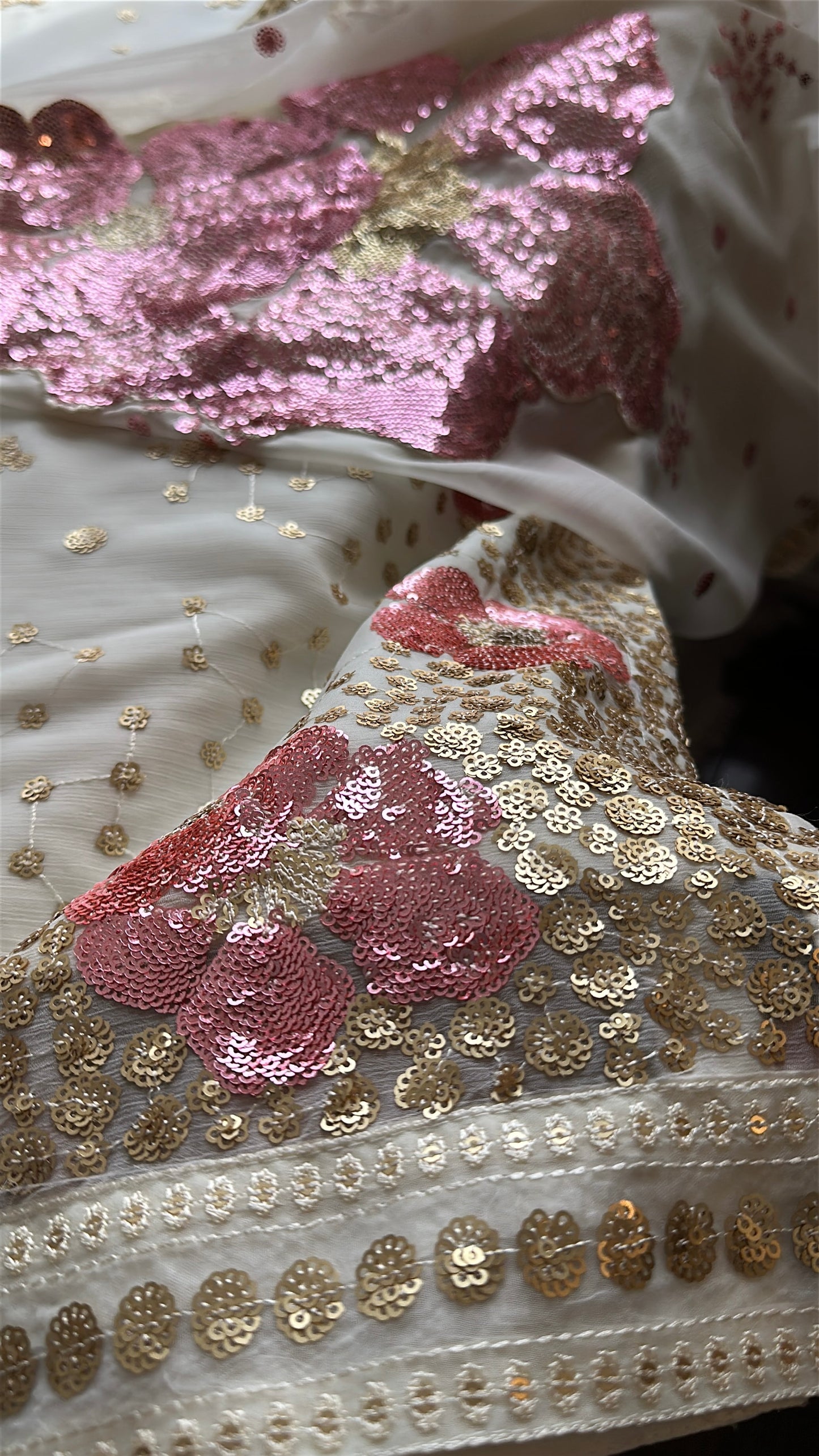 Noor-e-Gulabo – A Soft Bloom of Light & Grace