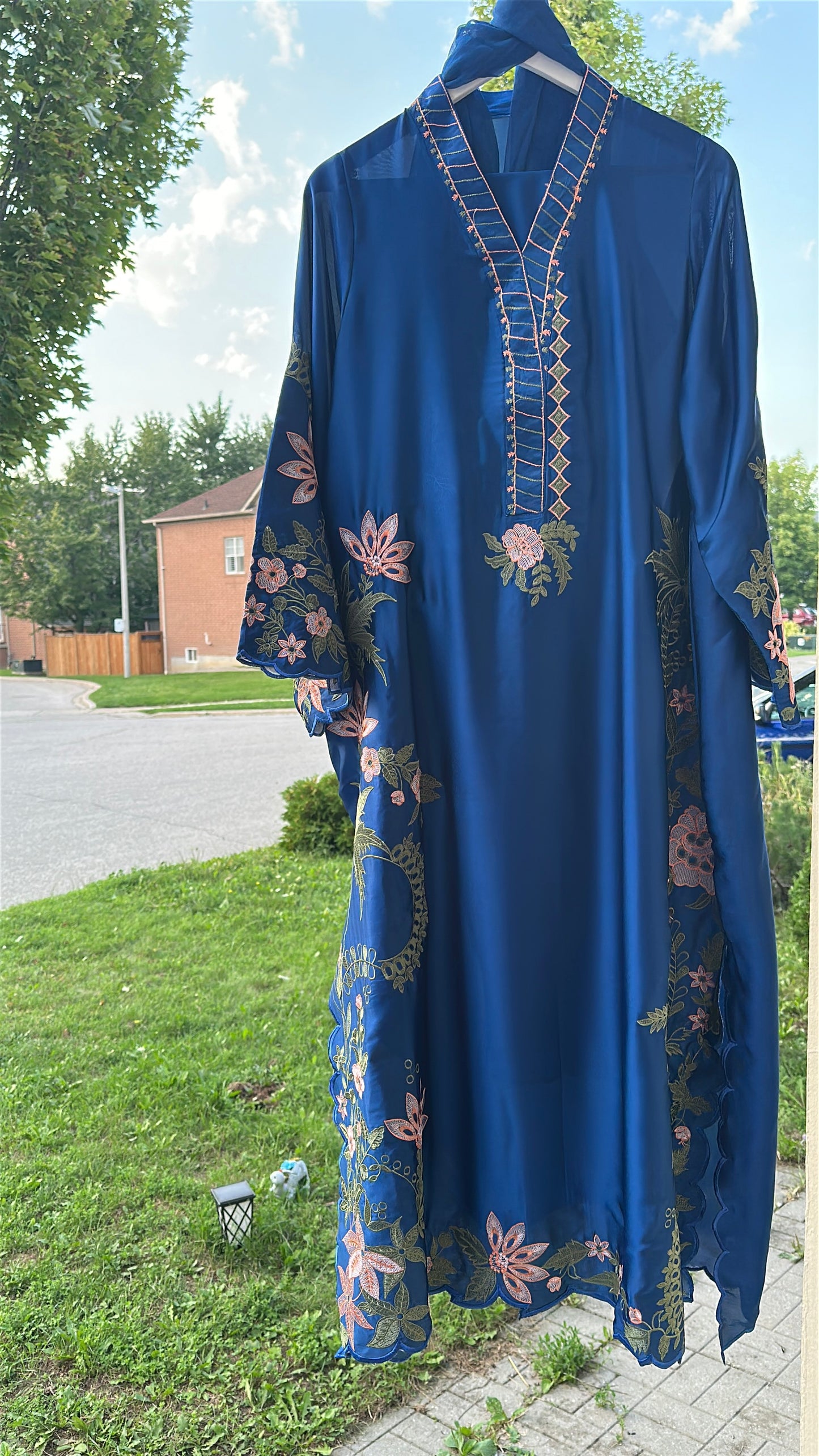 Zarveen Sapphire — Royal Blue Silk Kaftan Set