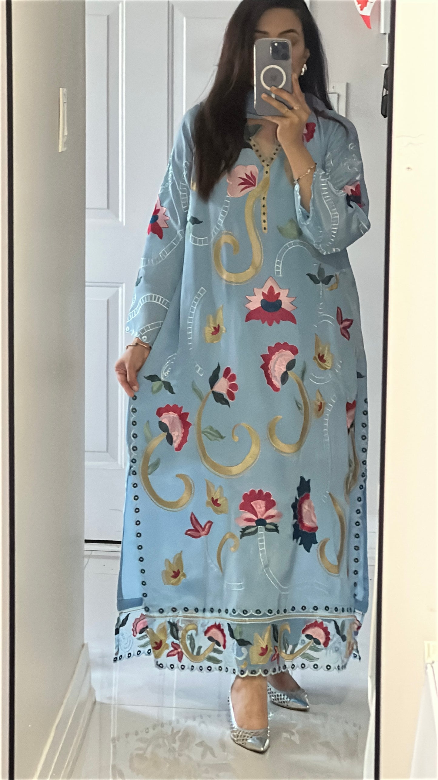 Blue Bloom – A Garden in Motion