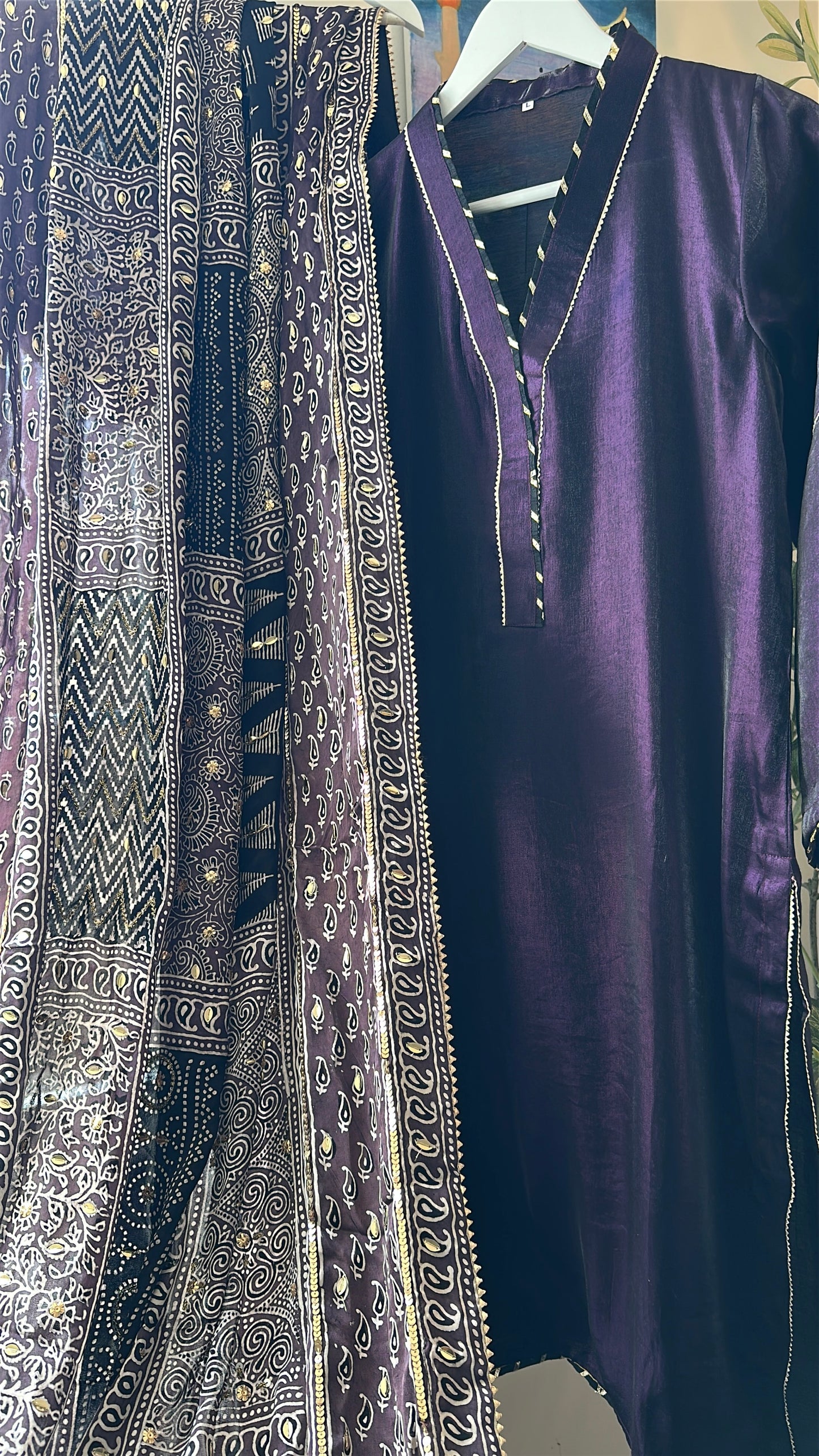 Ajrak Mehr-e-Zar Élan – Where Heritage Meets Royal Depth