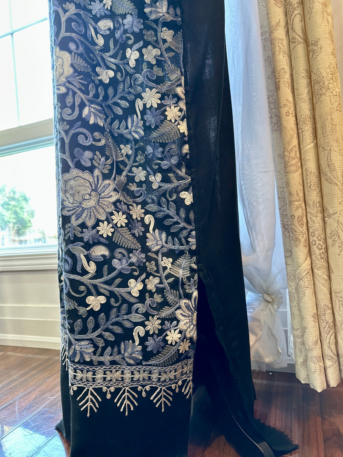 Samaa-e-Neel – Heritage Long Shirt Series