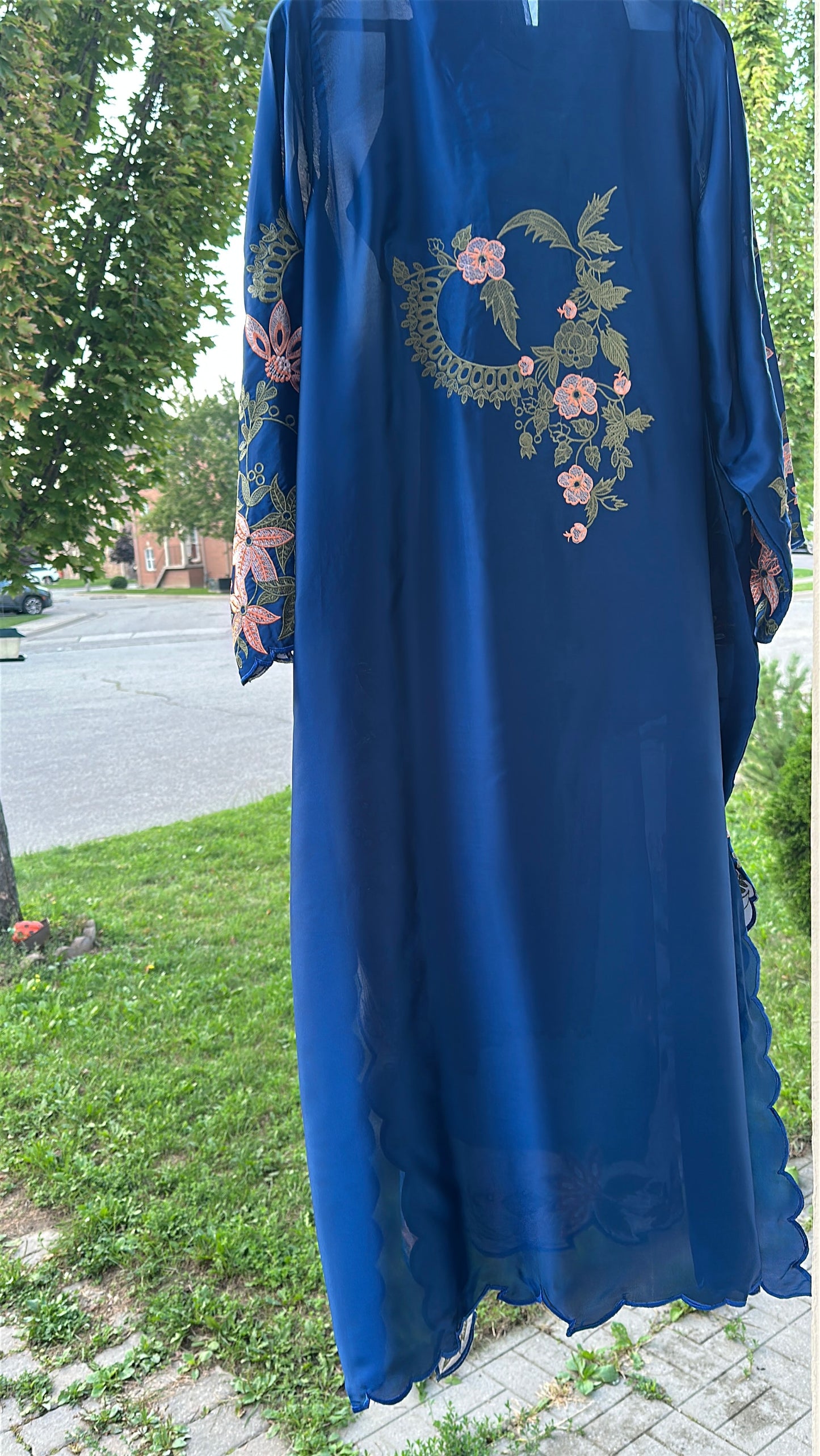 Zarveen Sapphire — Royal Blue Silk Kaftan Set