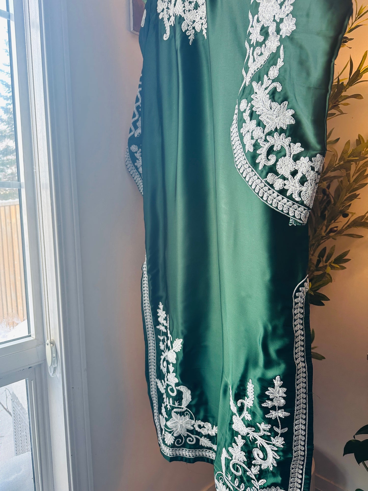 Ivy Muse –  A complete three-piece look