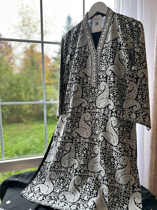 Shaam-e-Safaid - Kashmiri Drapes