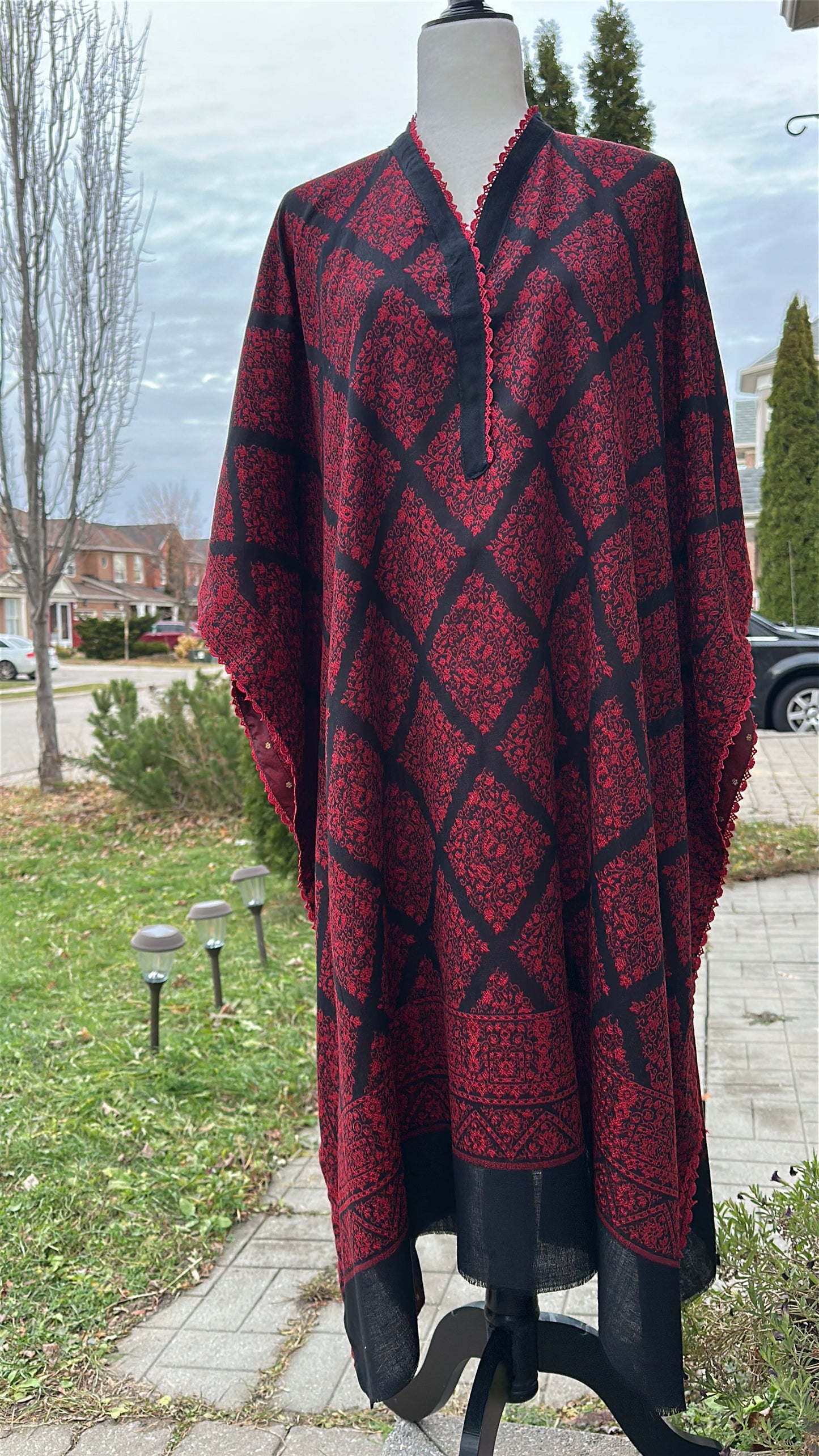 Zar-e-Mohabbat – The Ruby Noir Heritage Wrap