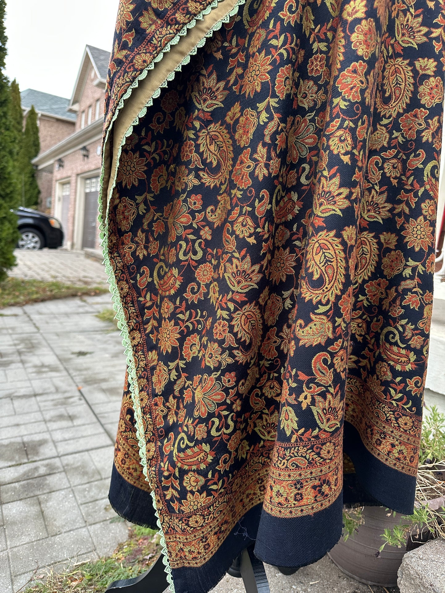 Zamurd-e-Noir – The Heritage Bloom Wrap