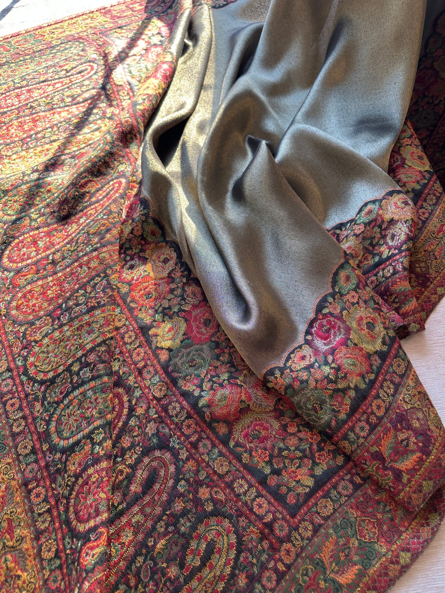 Zar-e-Sahar – Moonlit Kani Shawl