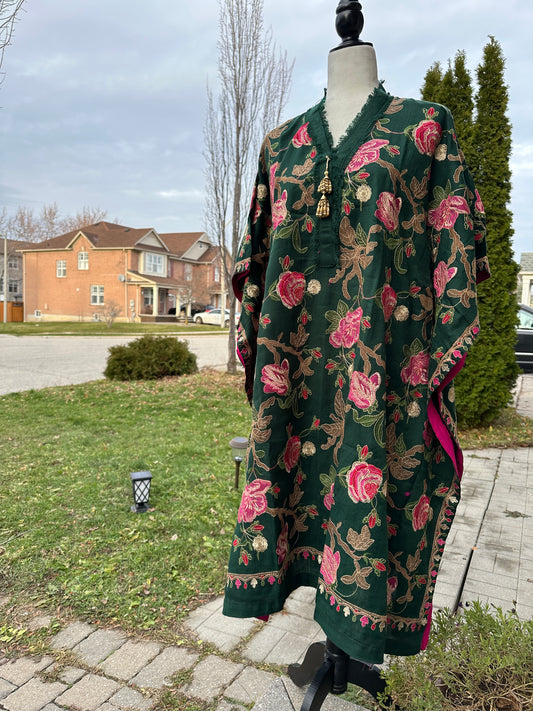 Shabnum-e-Gul – Dew on Roses ( Kaftan )