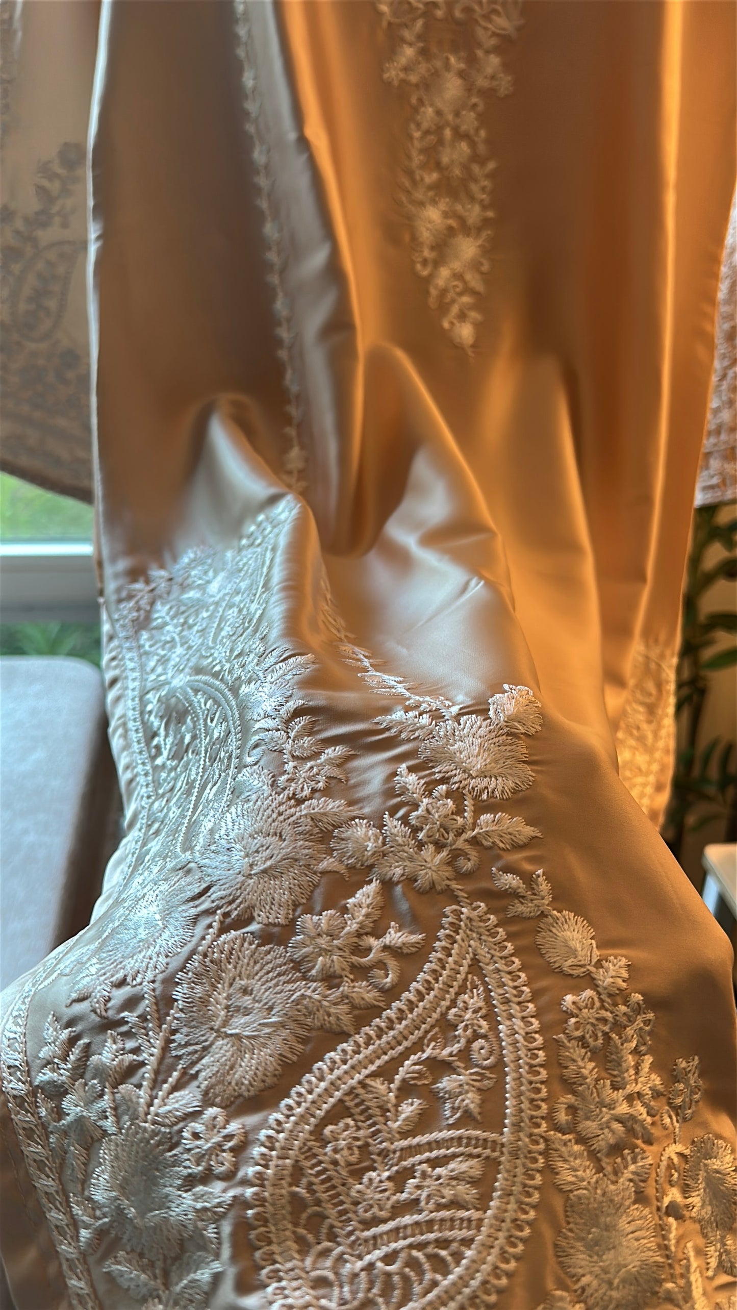 Mink Ivory Élan — Embroidered Silk 2-Piece Set