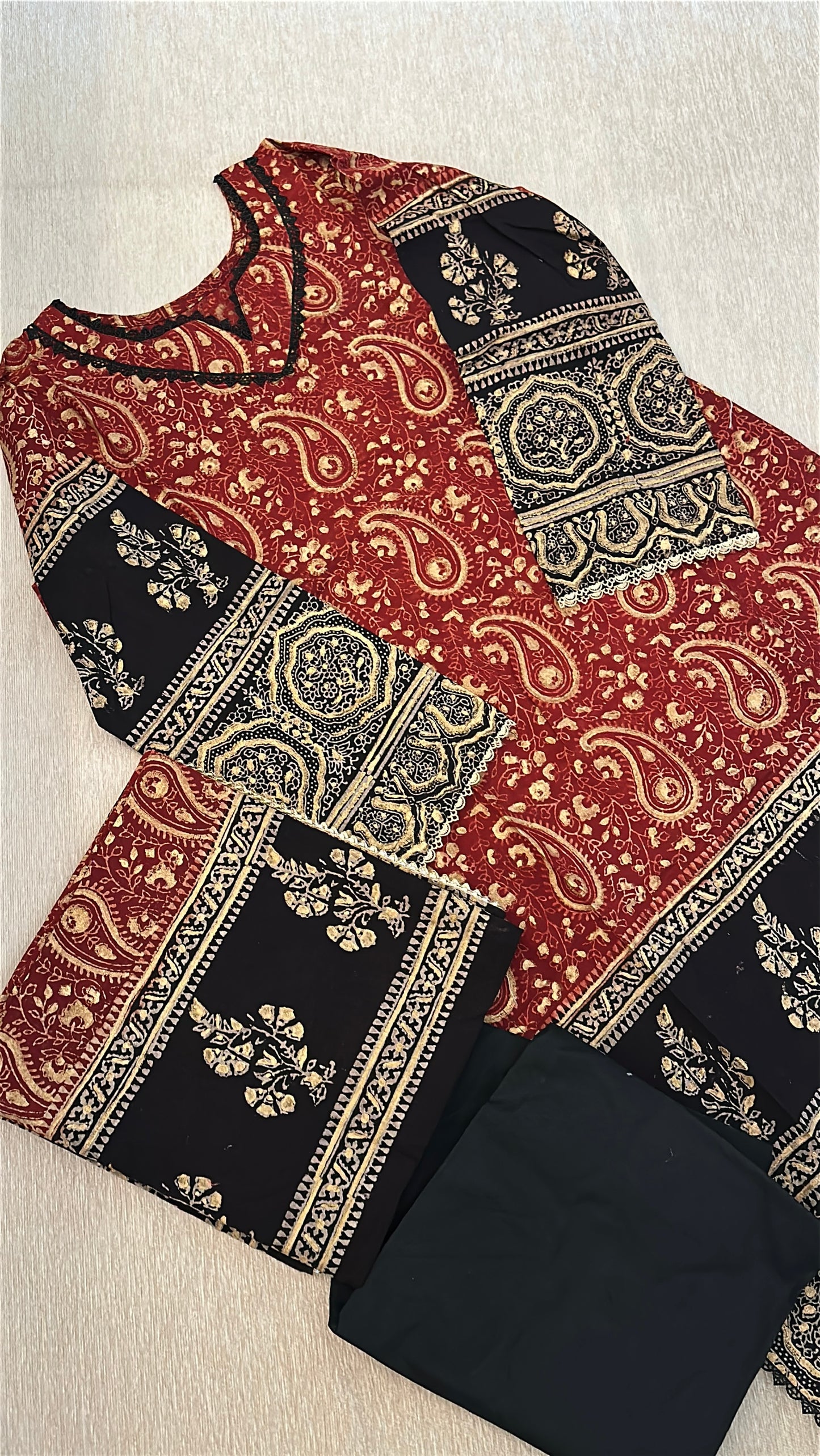 Rang-e-Mehr Ajrak Heritage