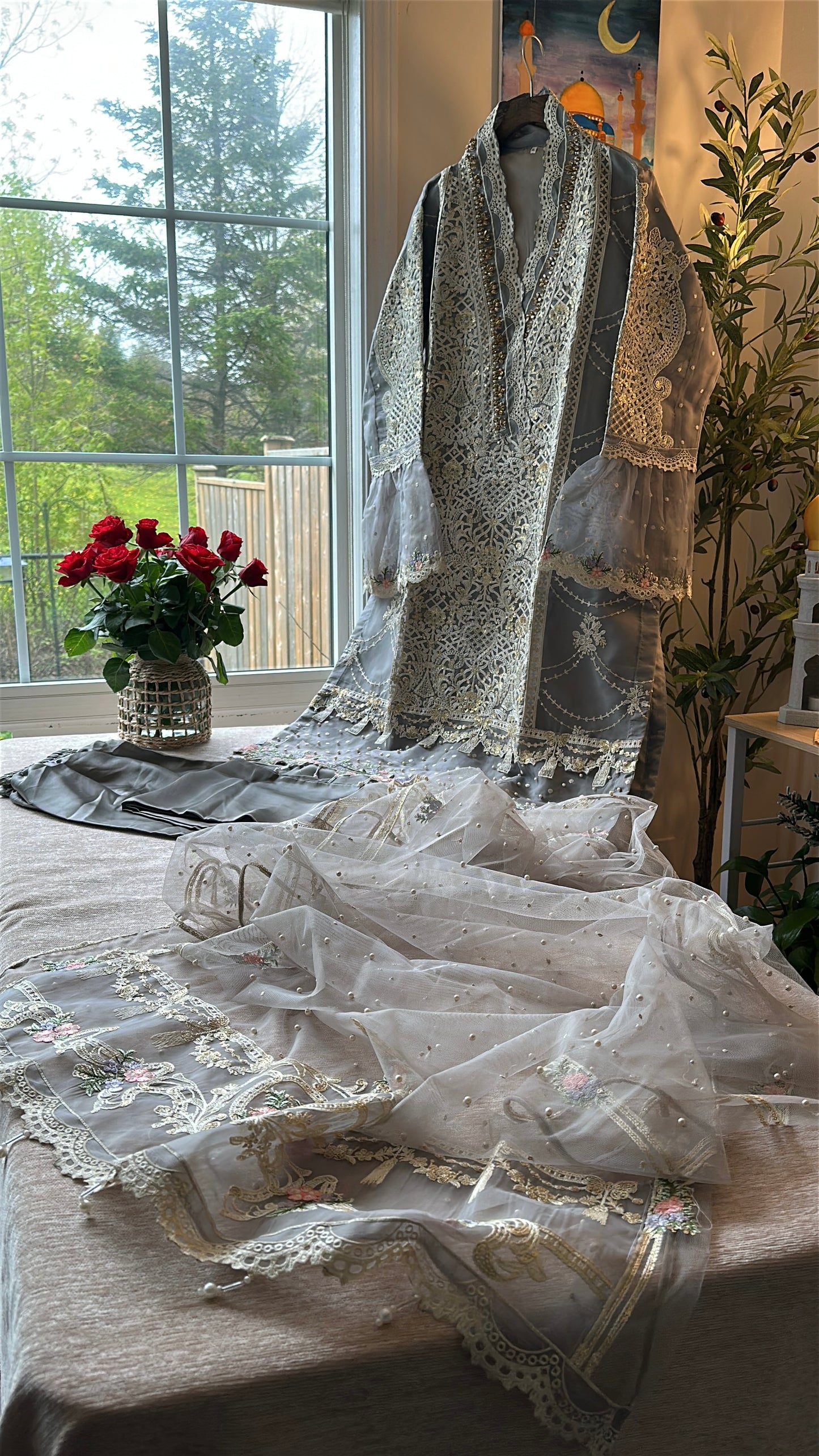 Ashen Lilac Mist – A Soft Dusk Wrapped in Elegance