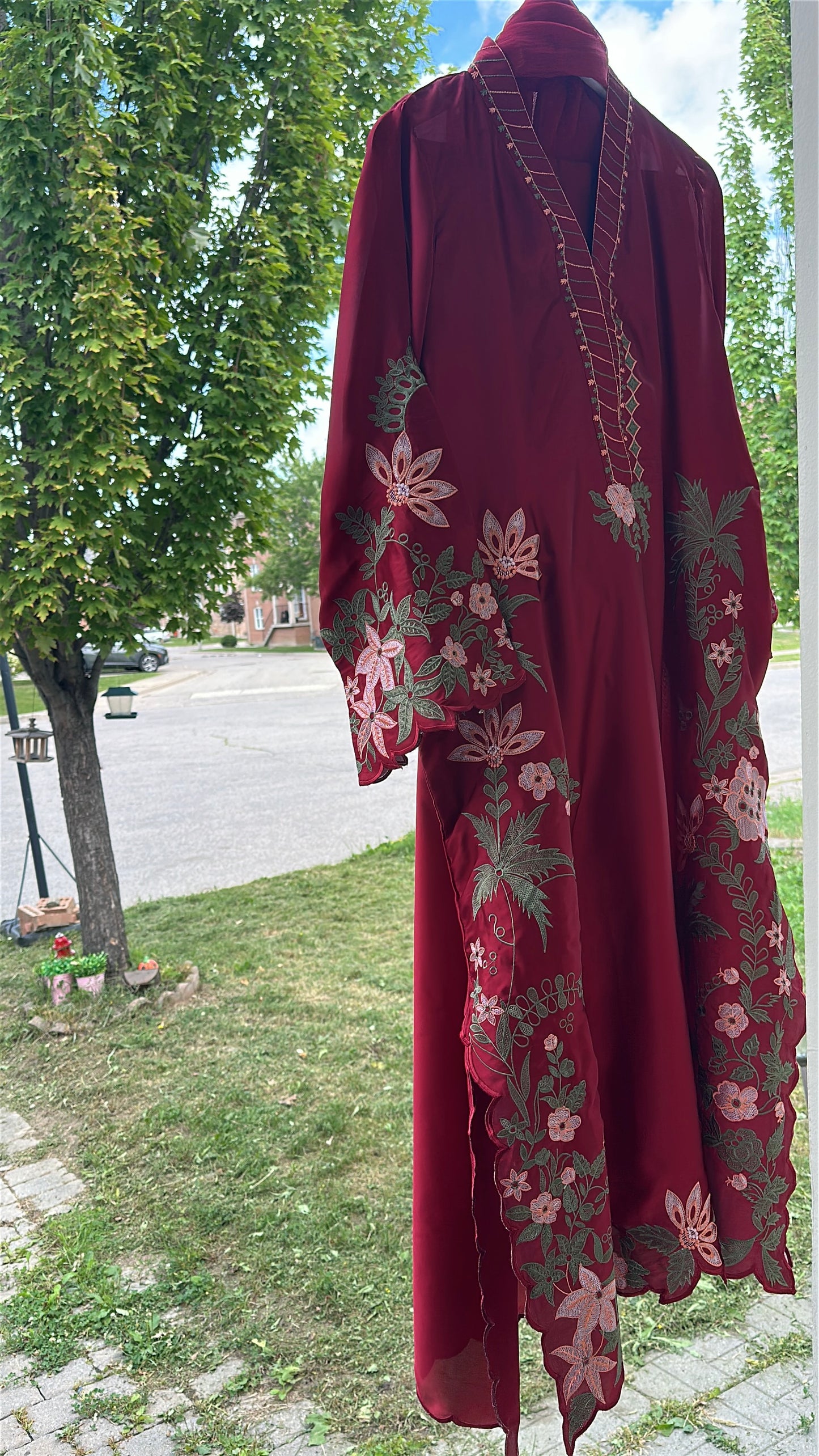 Mehrza – Embroidered Silk Kaftan 3-Piece Set
