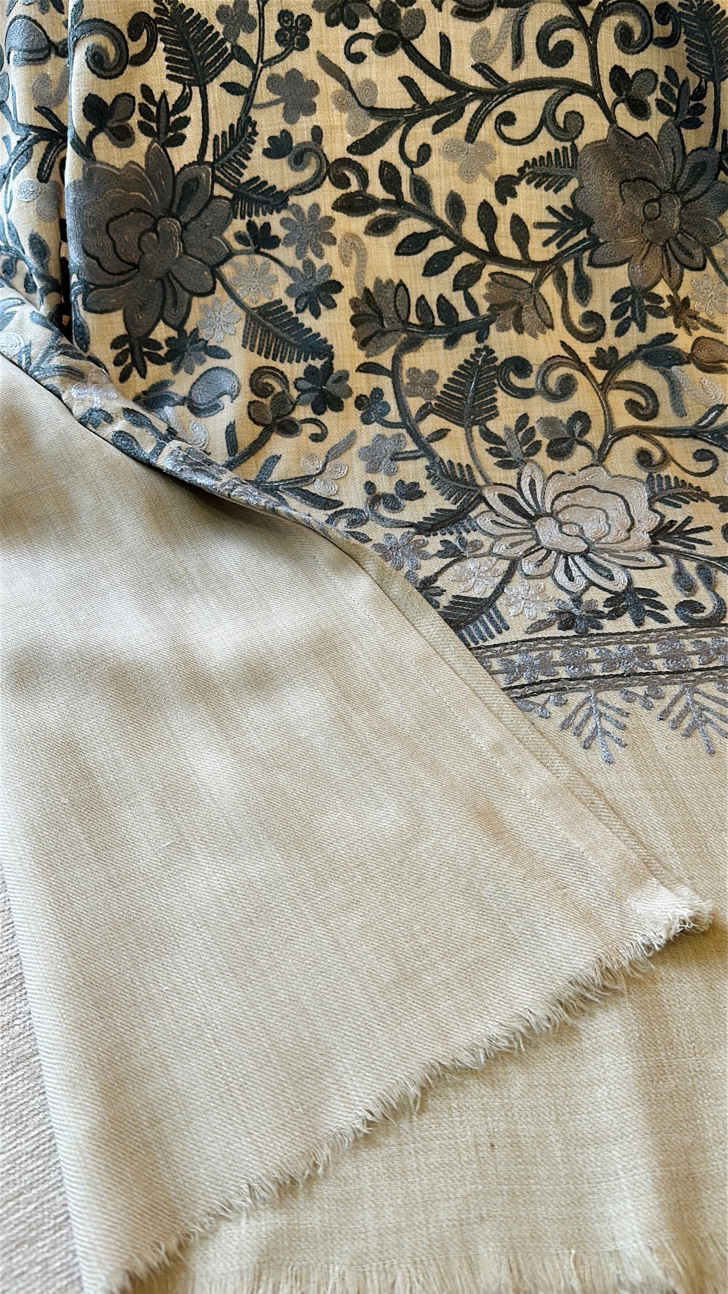 Rumi-e-Raakh – Heritage Kaftan Series