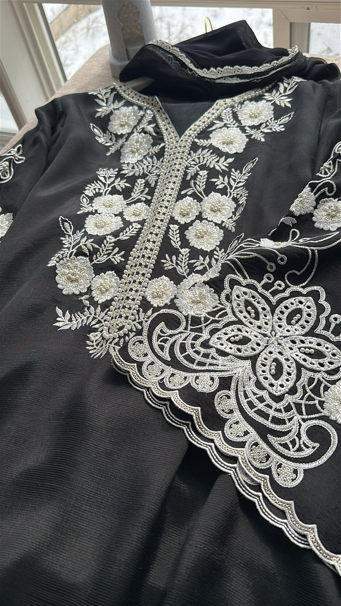 Noir Melody – 3-Piece Kaftan Set