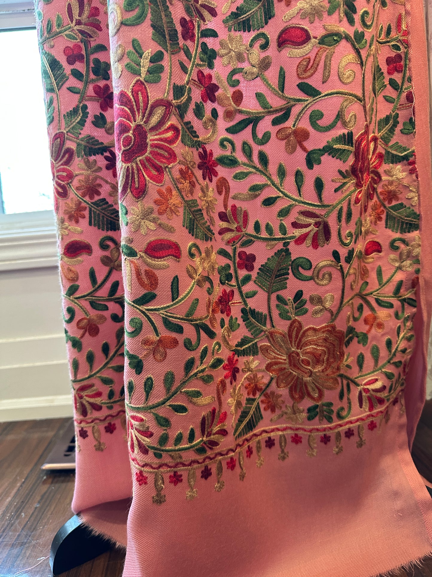 Gulabi Mehfil – Heritage Kaftan Series