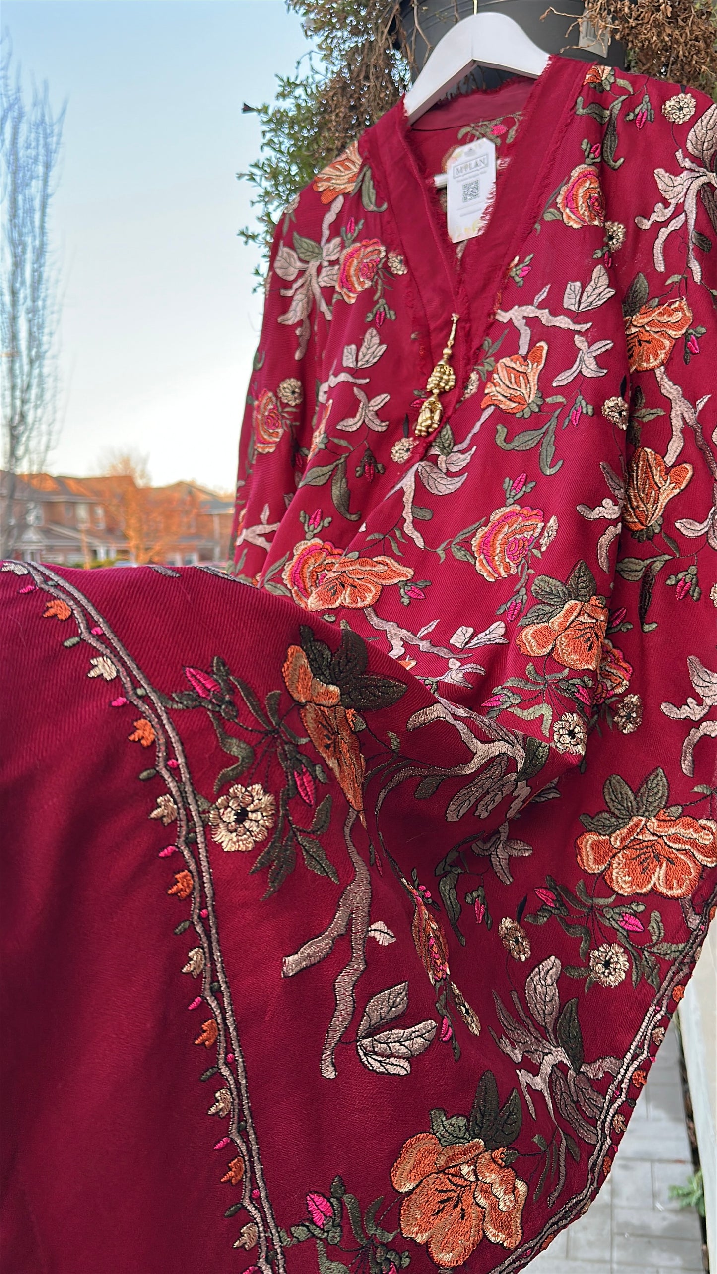 Gulab Jal – A Deep Maroon Kaftan