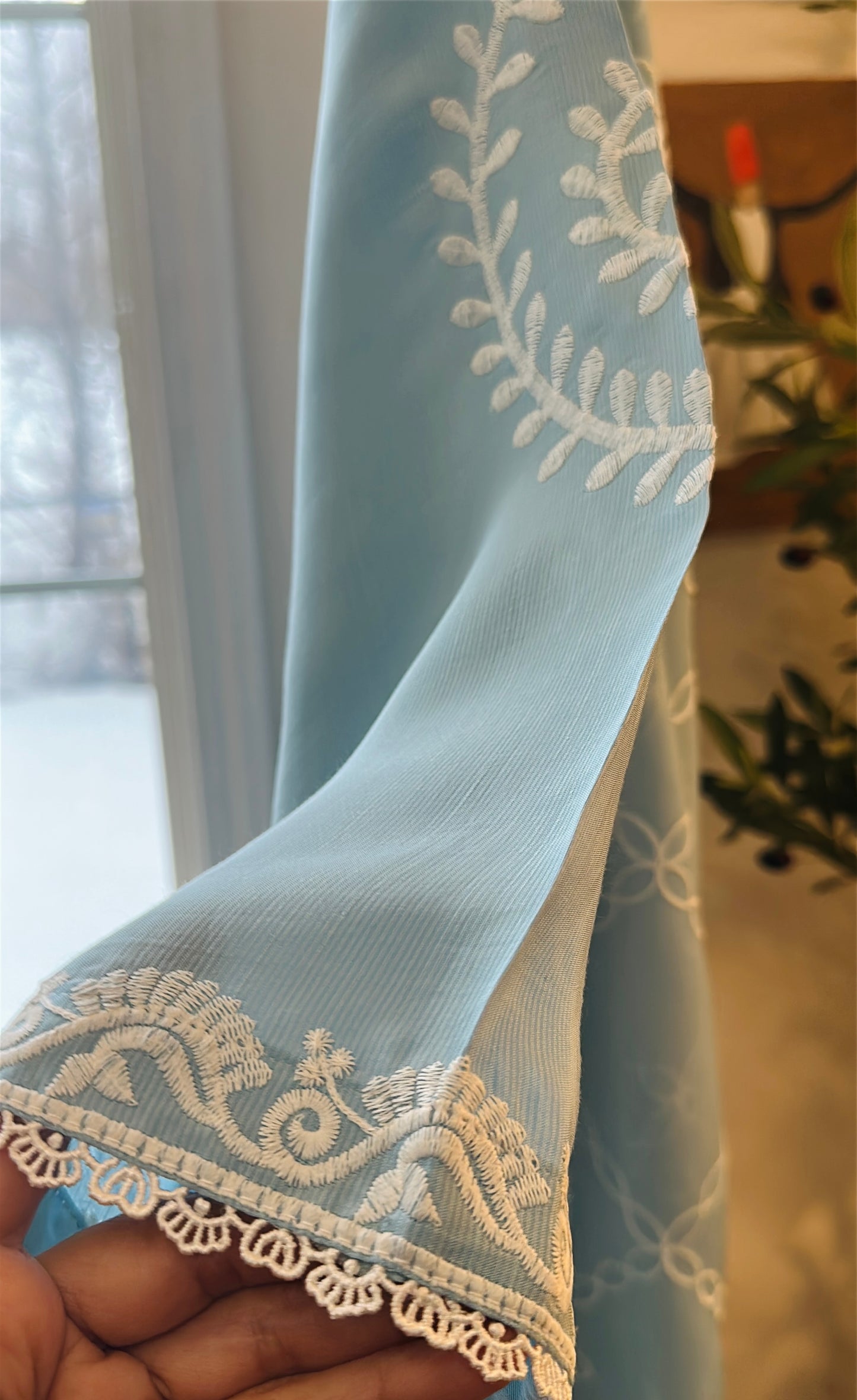 Lumière Blue – A Soft Glow of Raw Silk Elegance