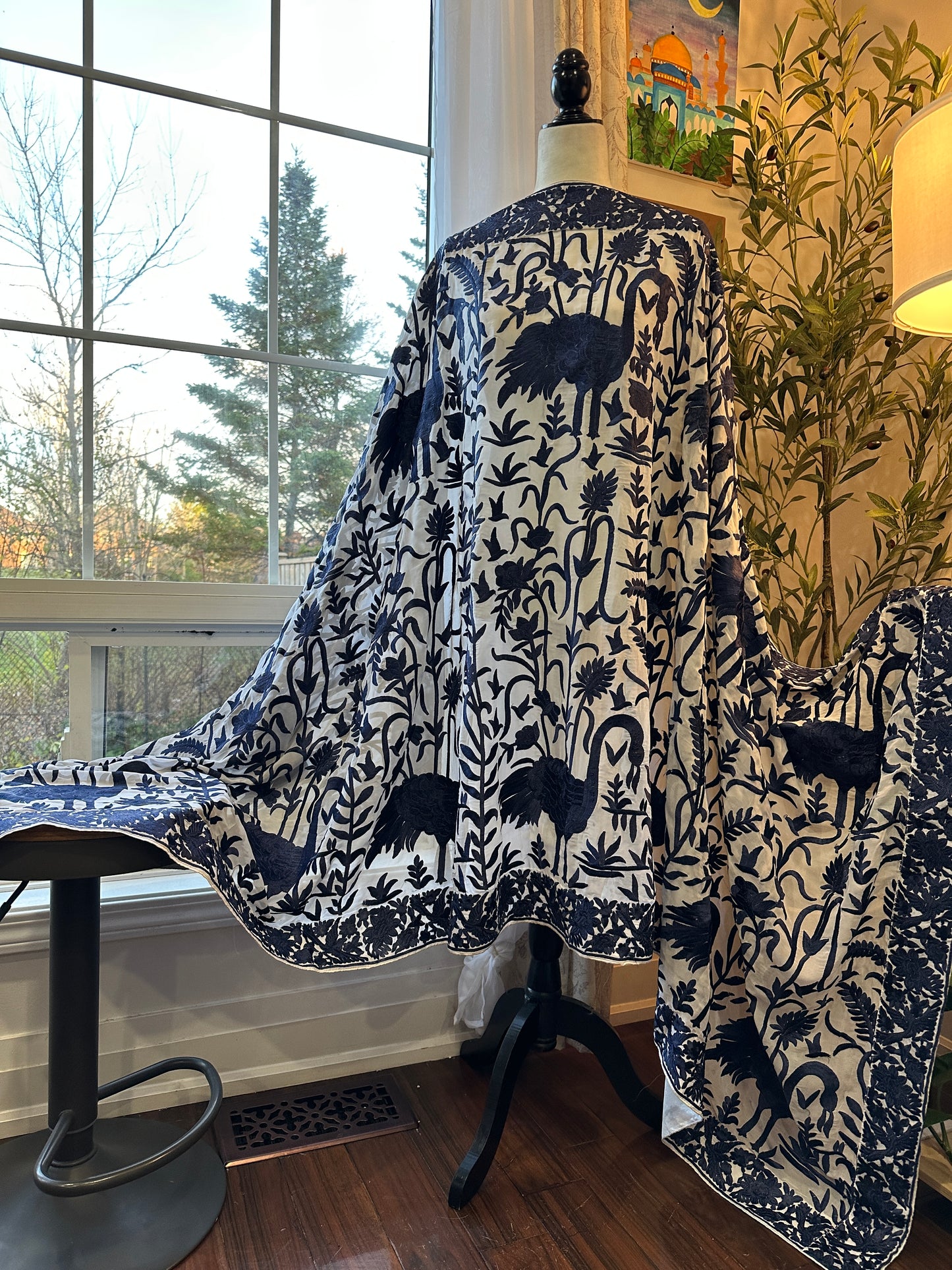 Neeli Yaadein Flamingo Dupatta – Hand-Embroidered