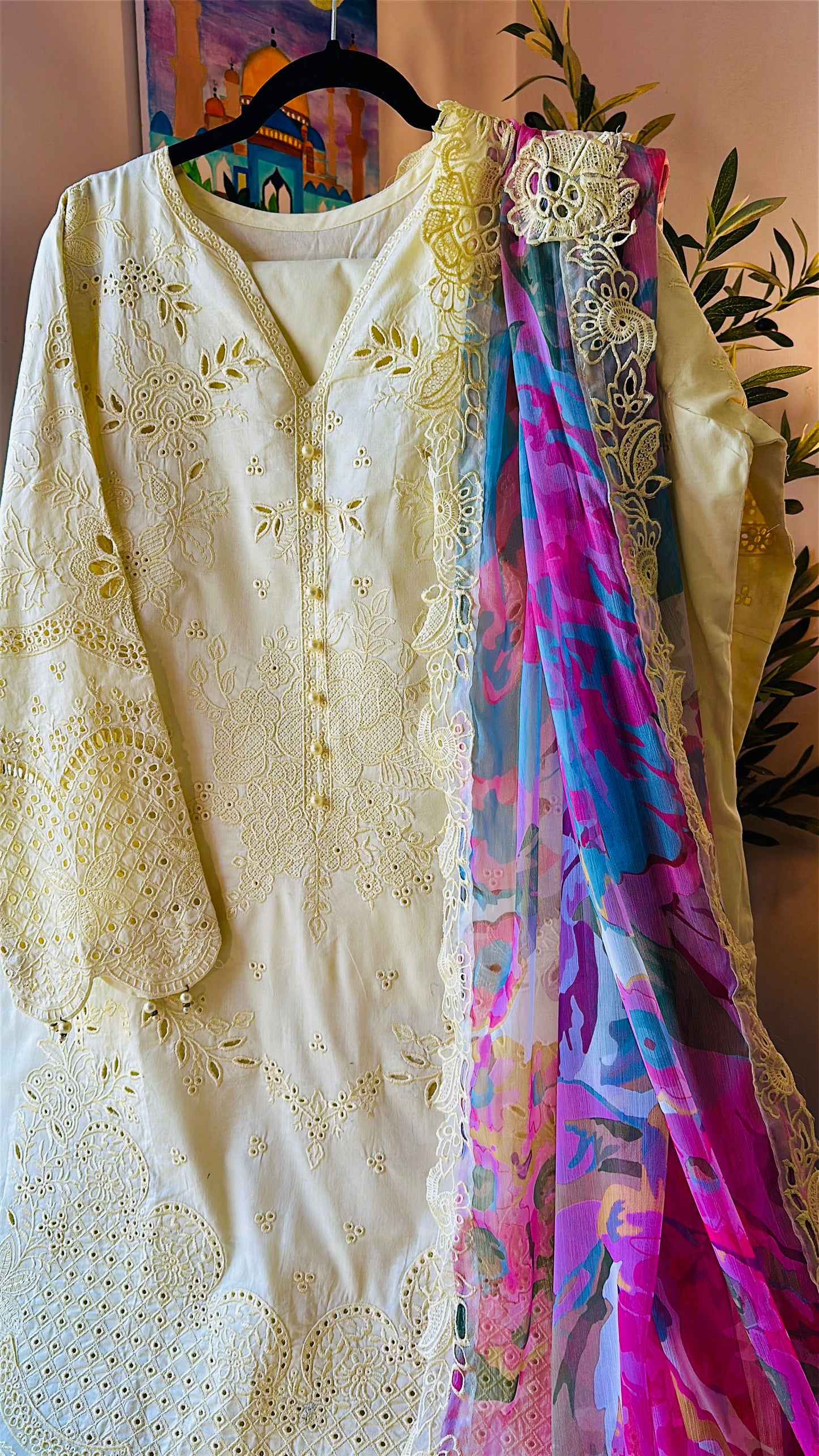 Gulnoor Lawn Chikankari – Effortless Summer Grace