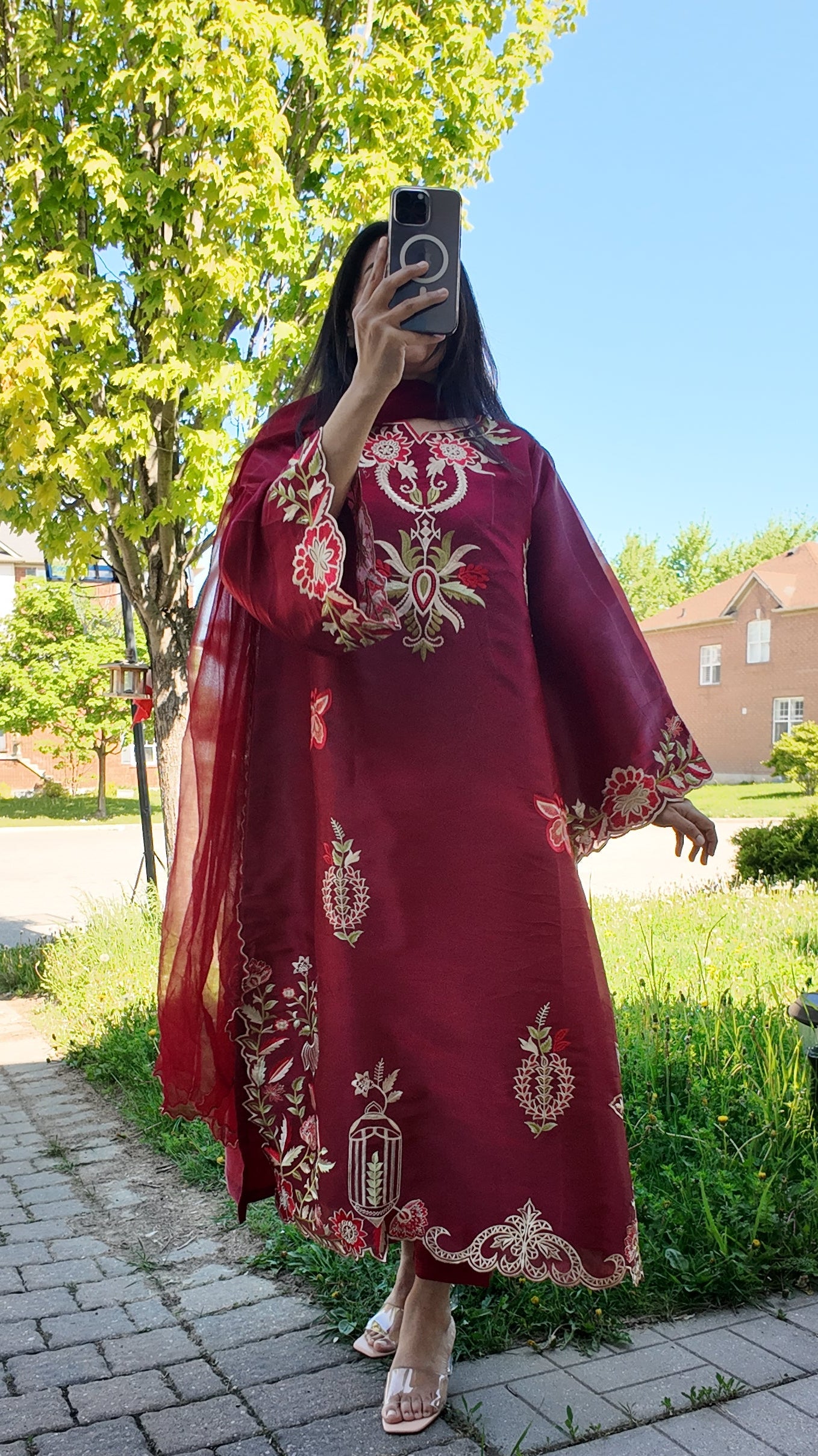 Mehrunisa Élan -  Sheesha Silk kaftaan set