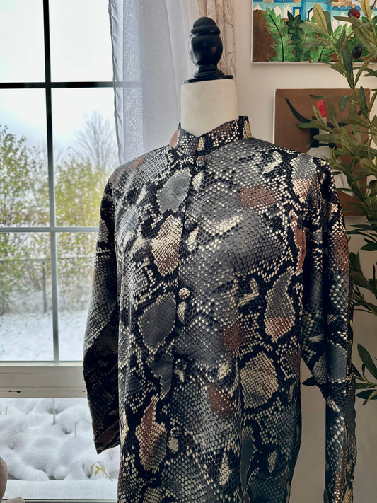 Midnight Eclipse – Silk Snake-Print Front-Open Coat