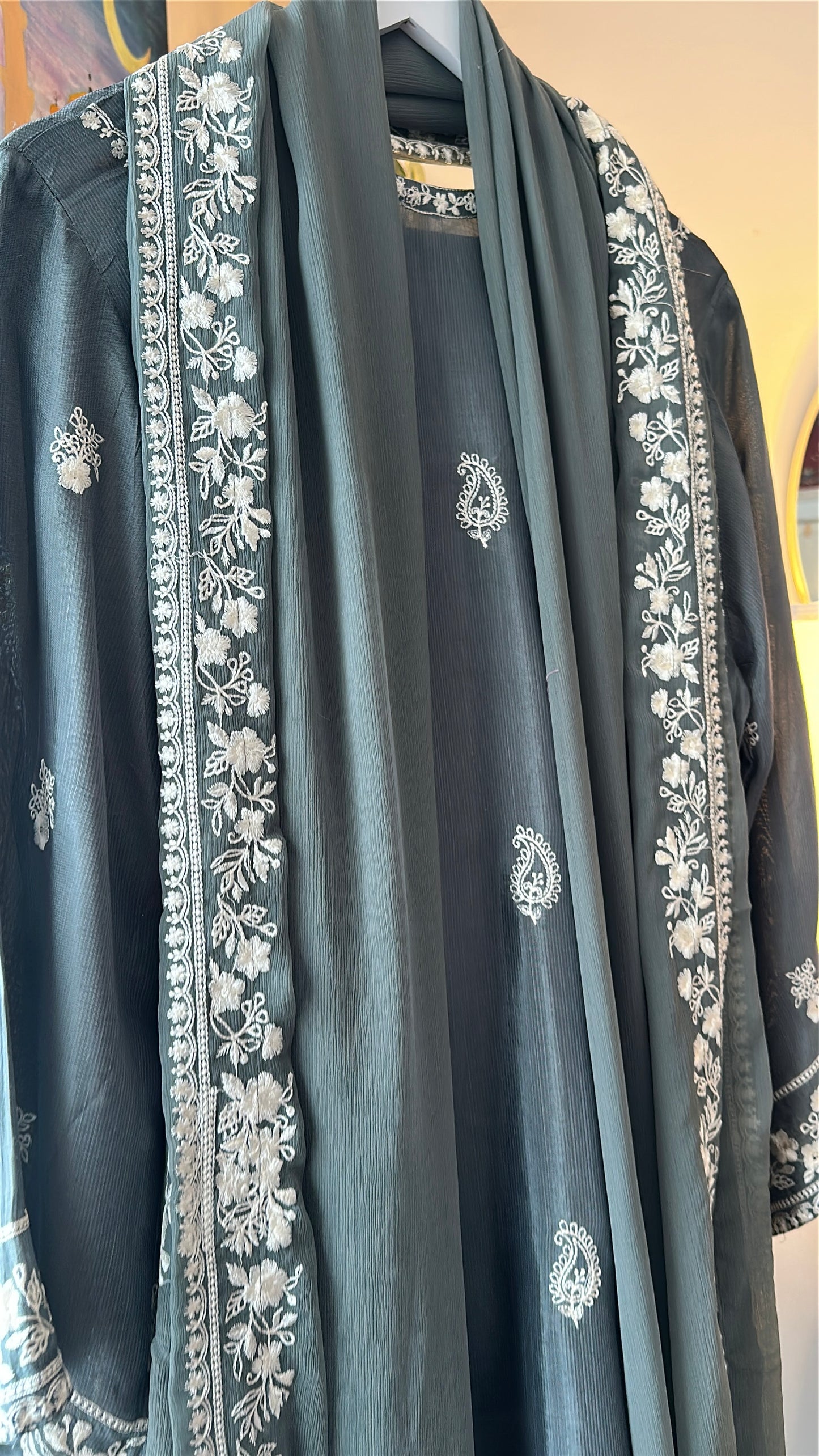 Noor Sage – Soft Grace in Every Thread