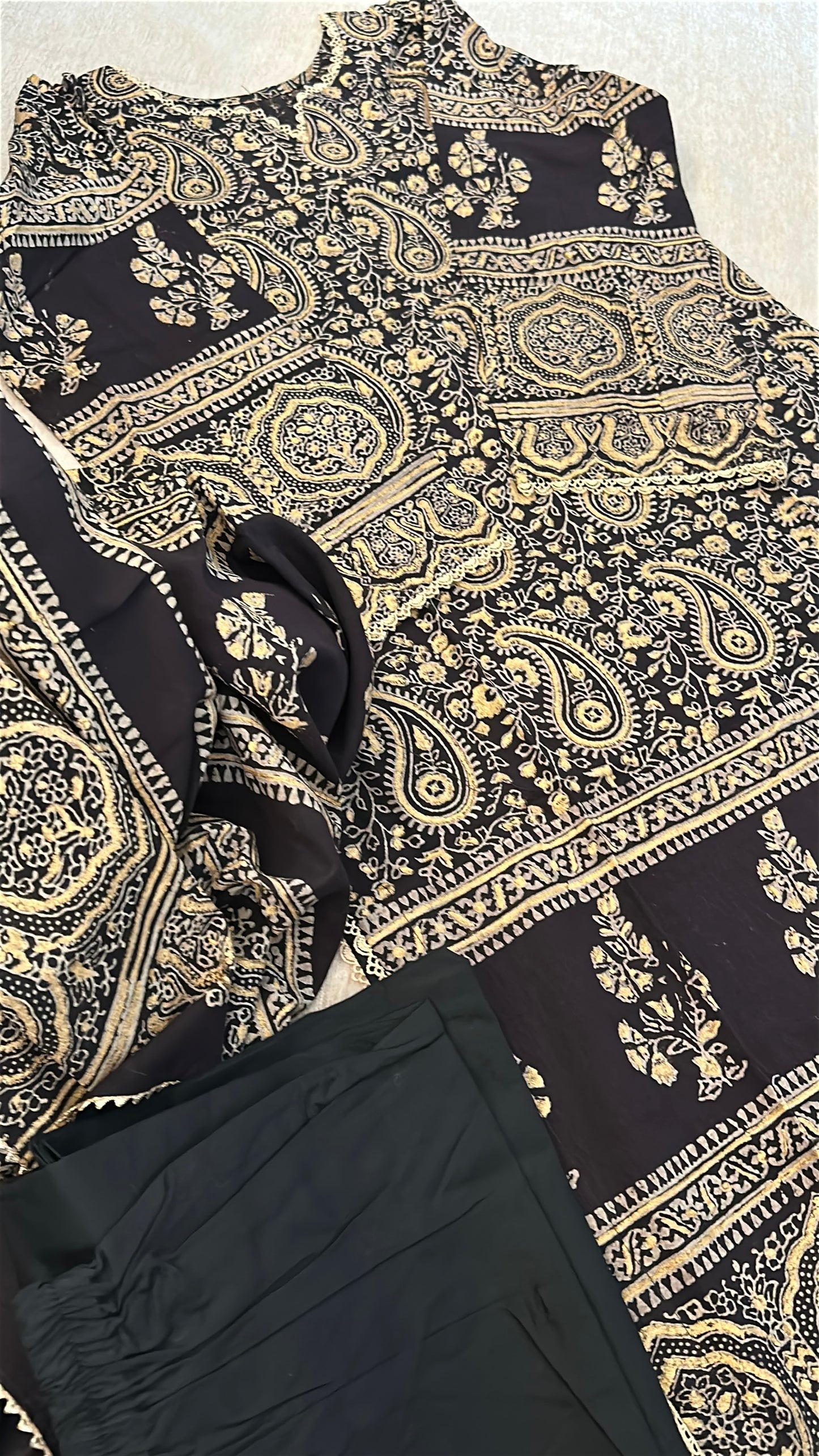 Noir Ajrak Heritage