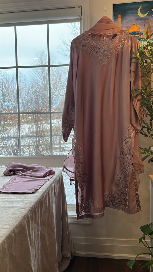 Lilac Dusk – Soft Twilight Elegance