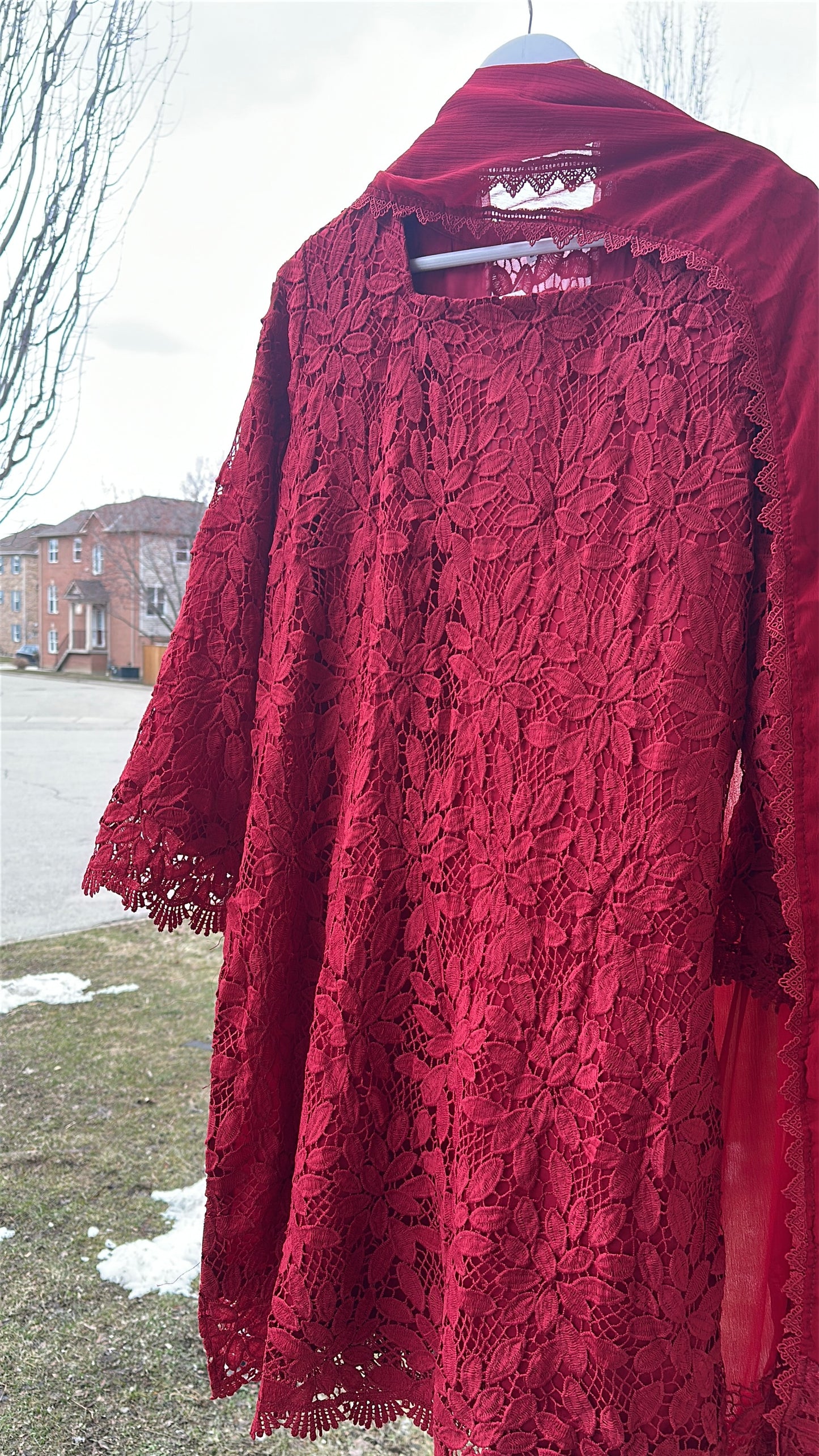 Ruby Crochet Élan – Timeless Craft in Crimson