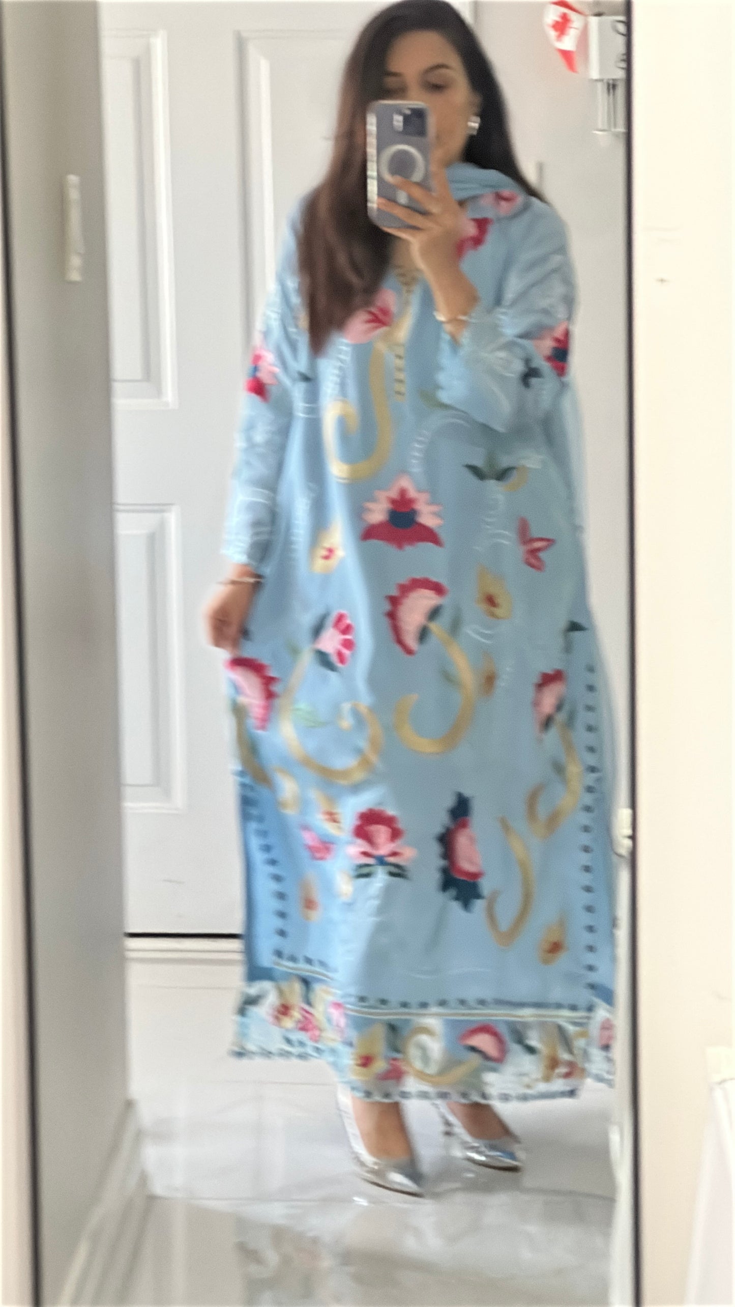 Blue Bloom – A Garden in Motion