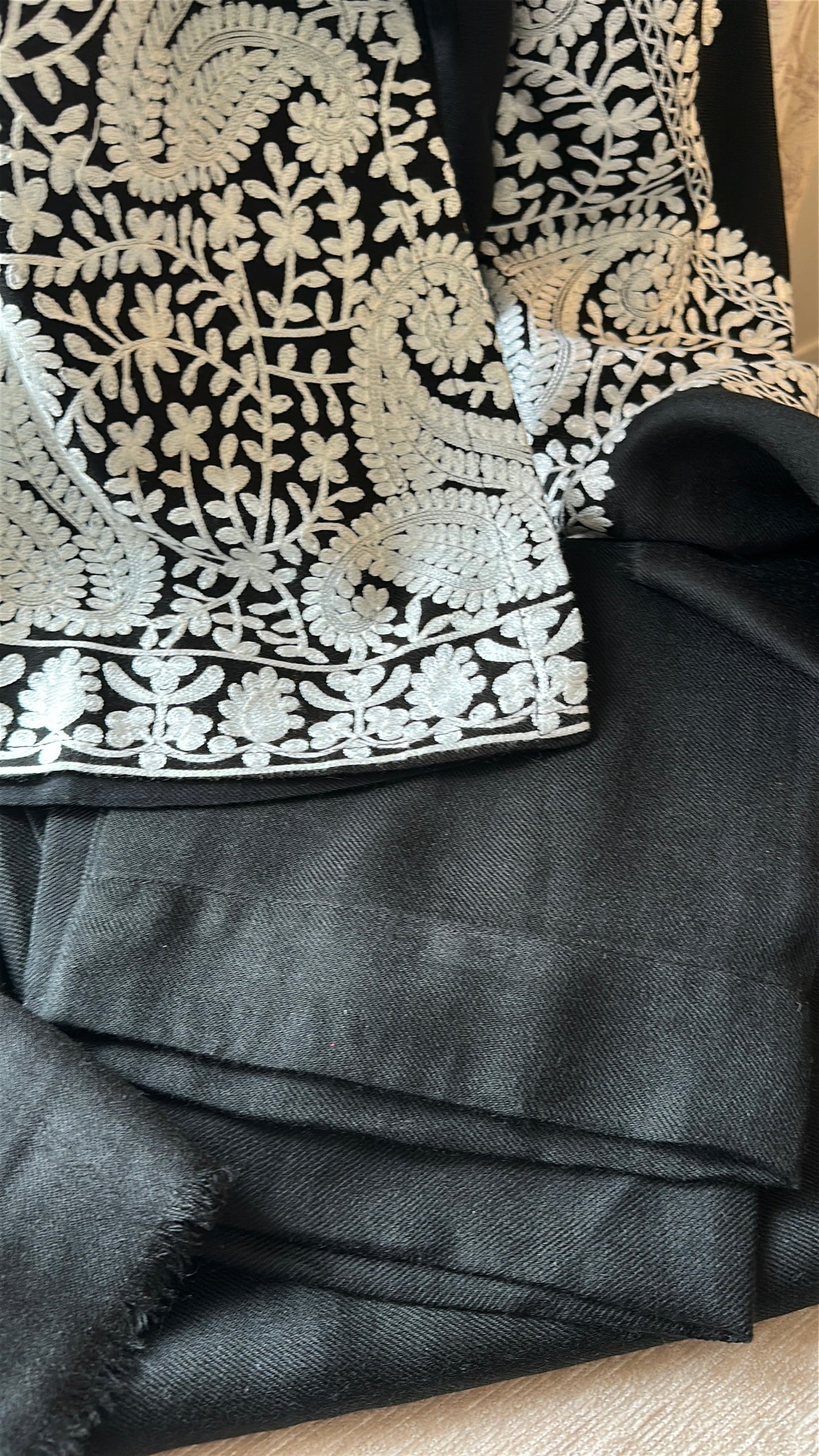 Shaam-e-Safaid - Kashmiri Drapes