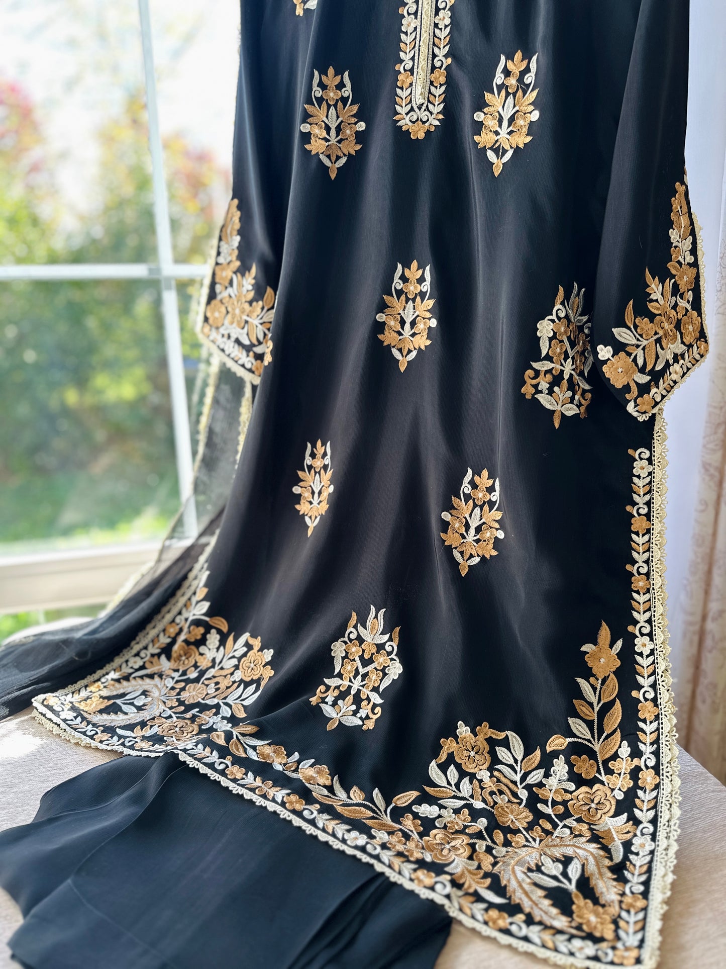 Zeenat-e-Siyah – The Midnight Muse