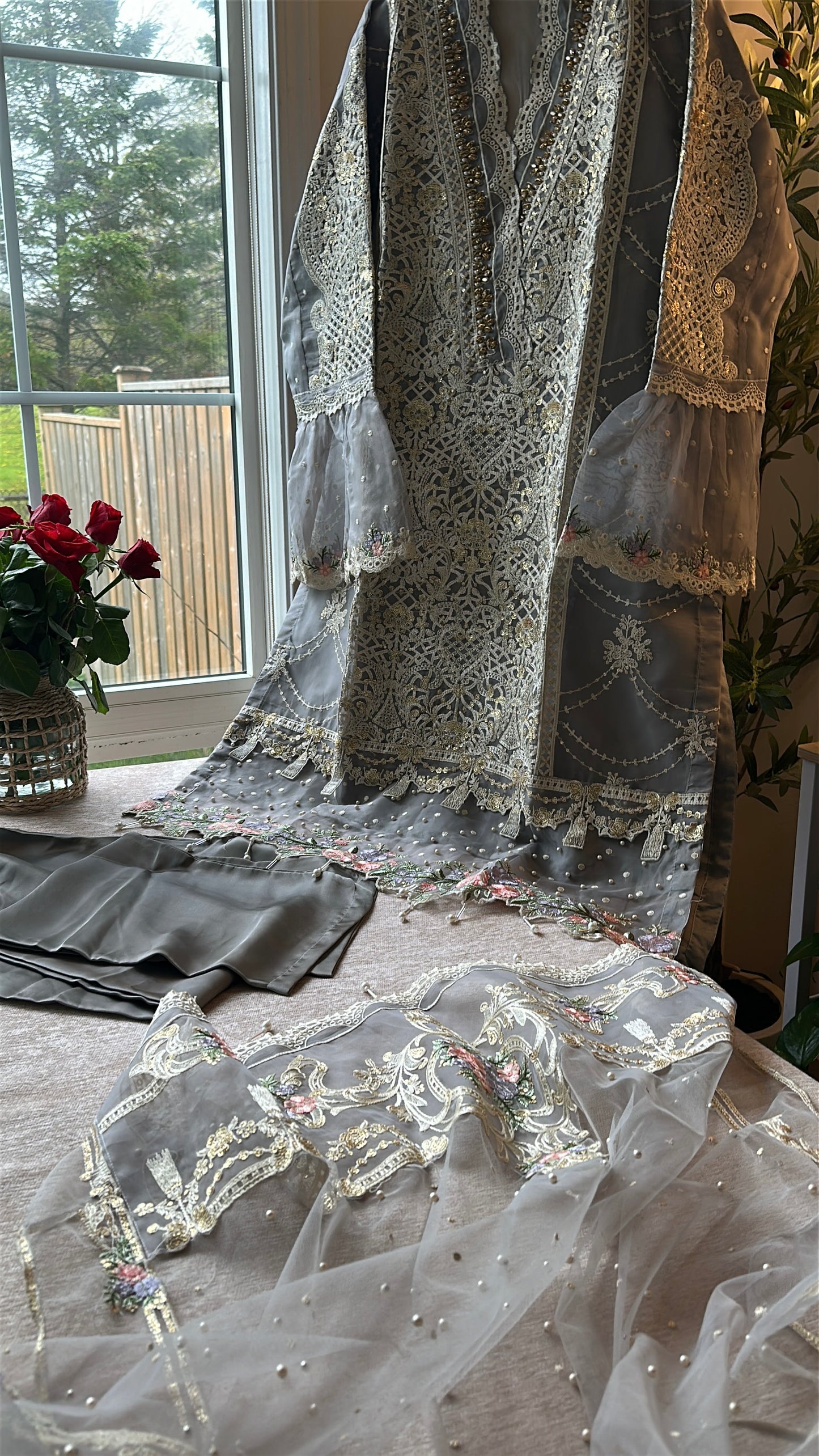 Ashen Lilac Mist – A Soft Dusk Wrapped in Elegance