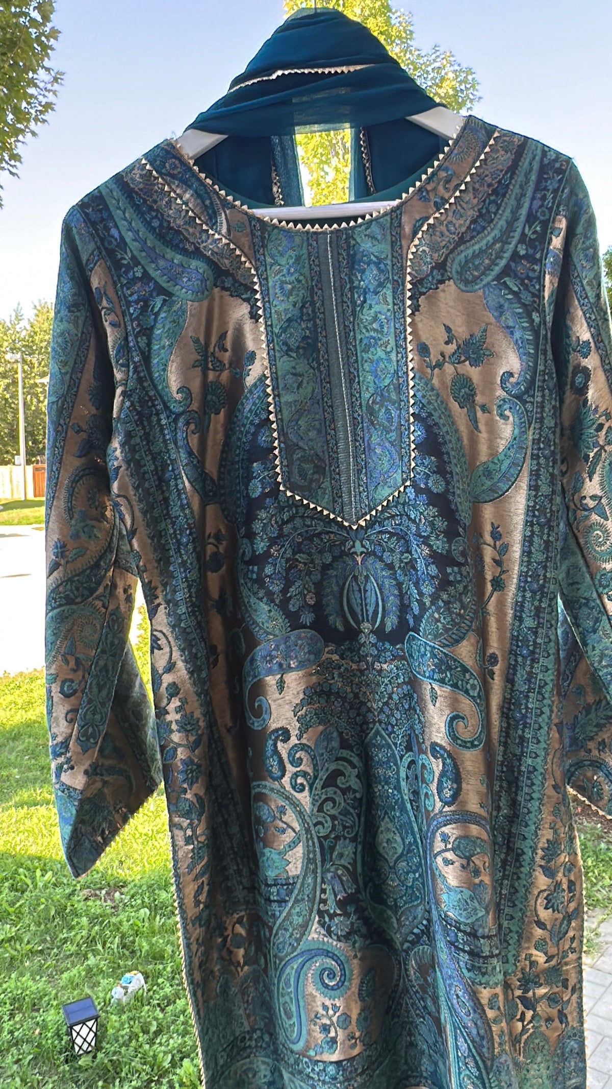 Kani Neel Zareen – Peacock Heritage